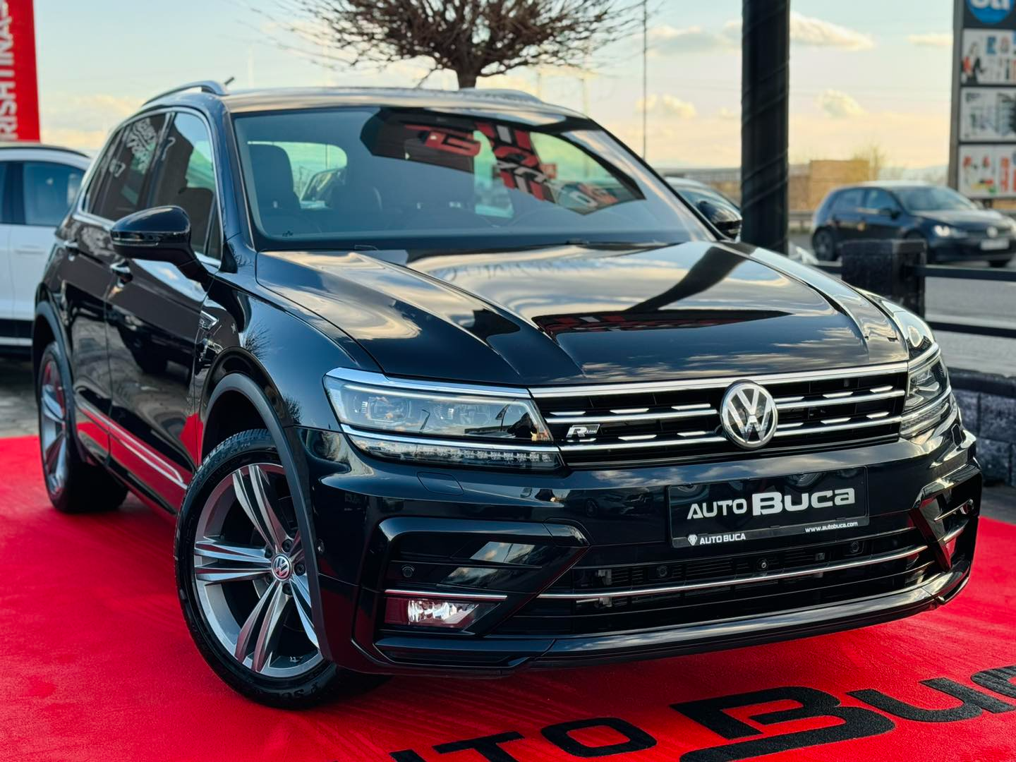 Volkswagen Tiguan   - 2018