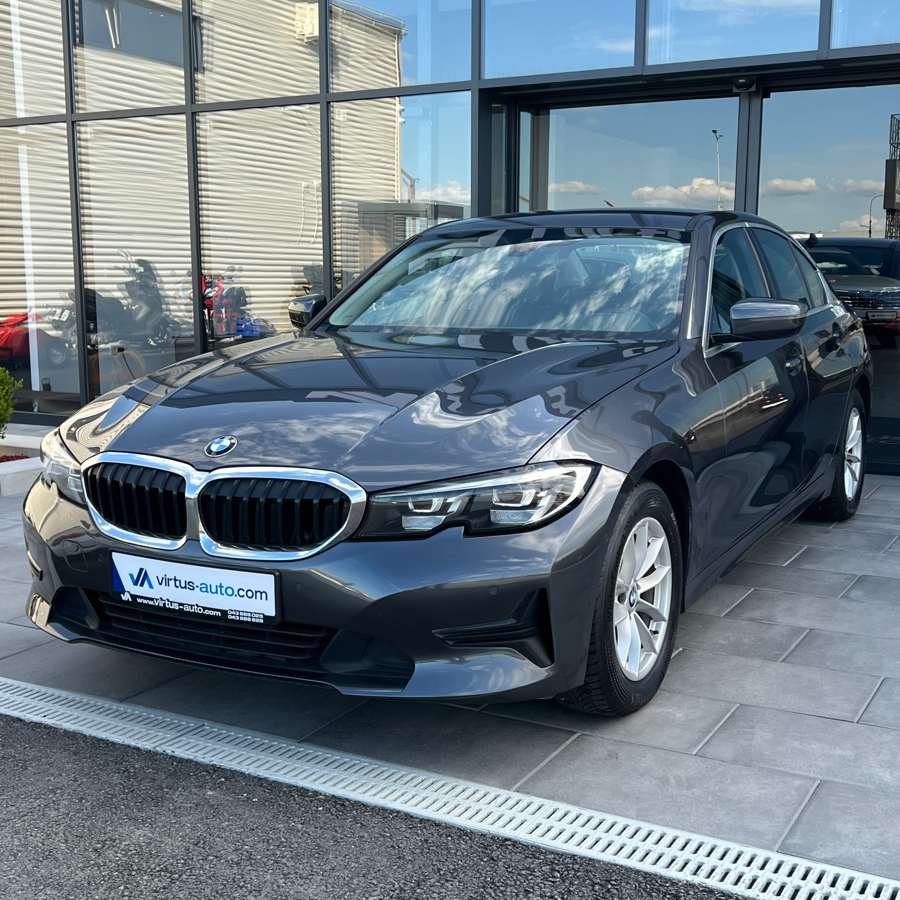 BMW 3 Series   - 2019