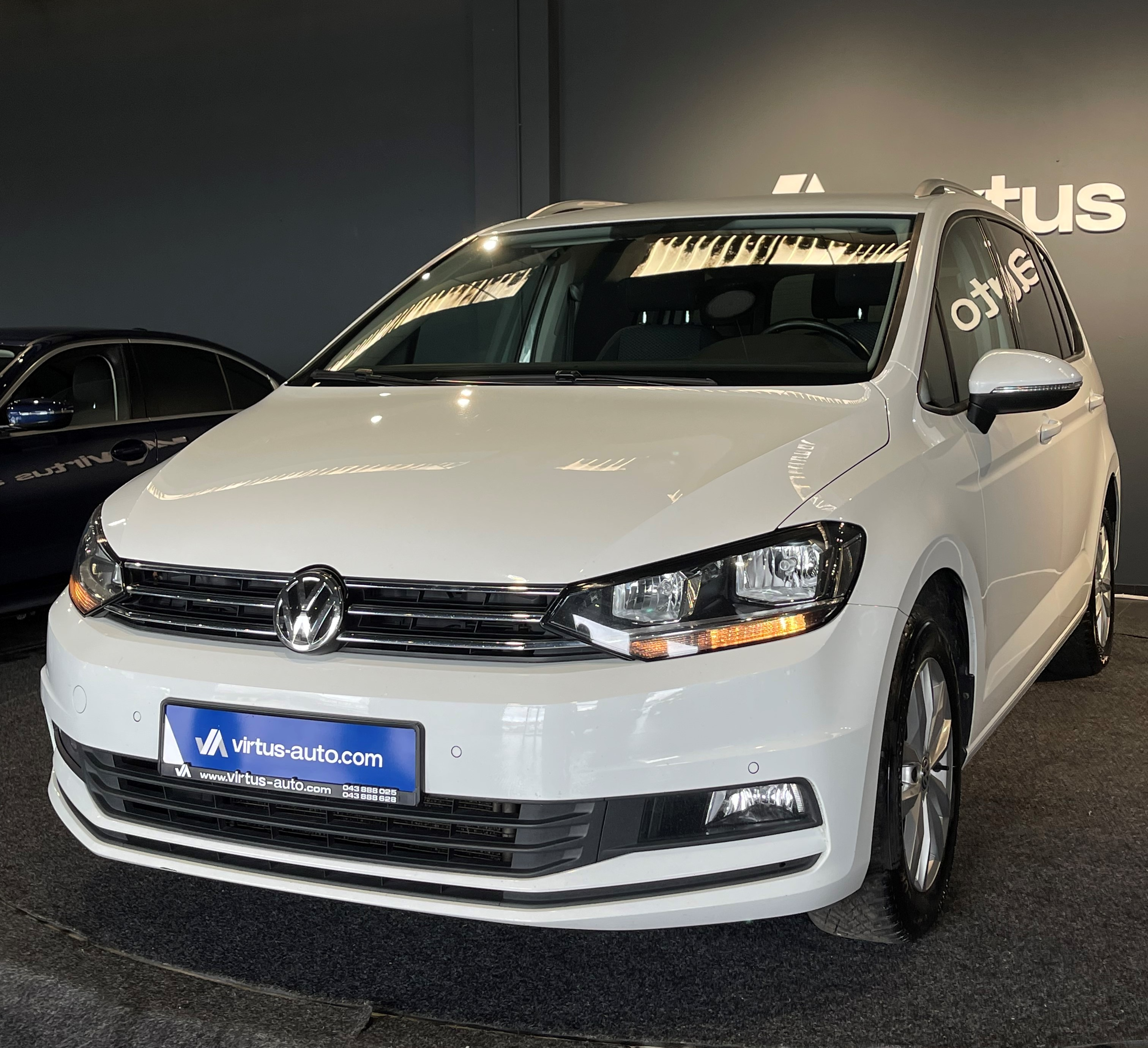 Volkswagen Touran   - 2019