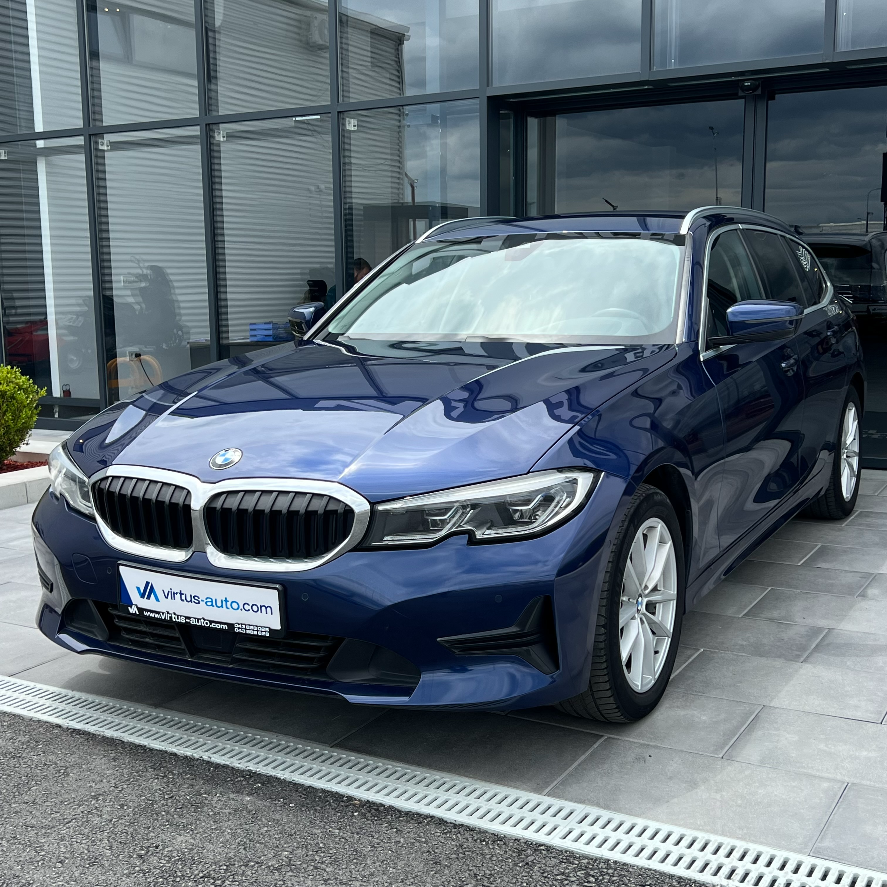 BMW 3 Series   - 2020
