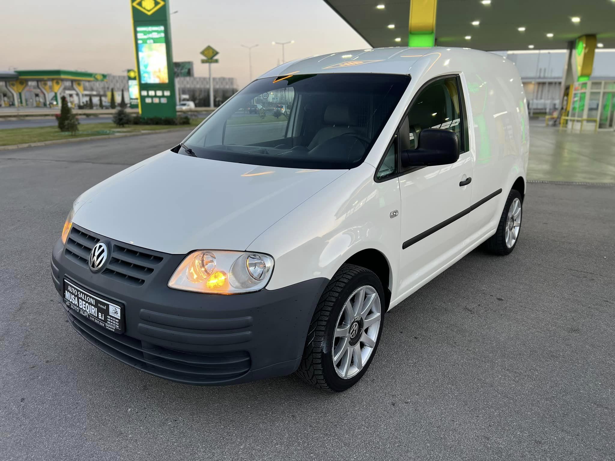 Volkswagen Caddy   - 2005