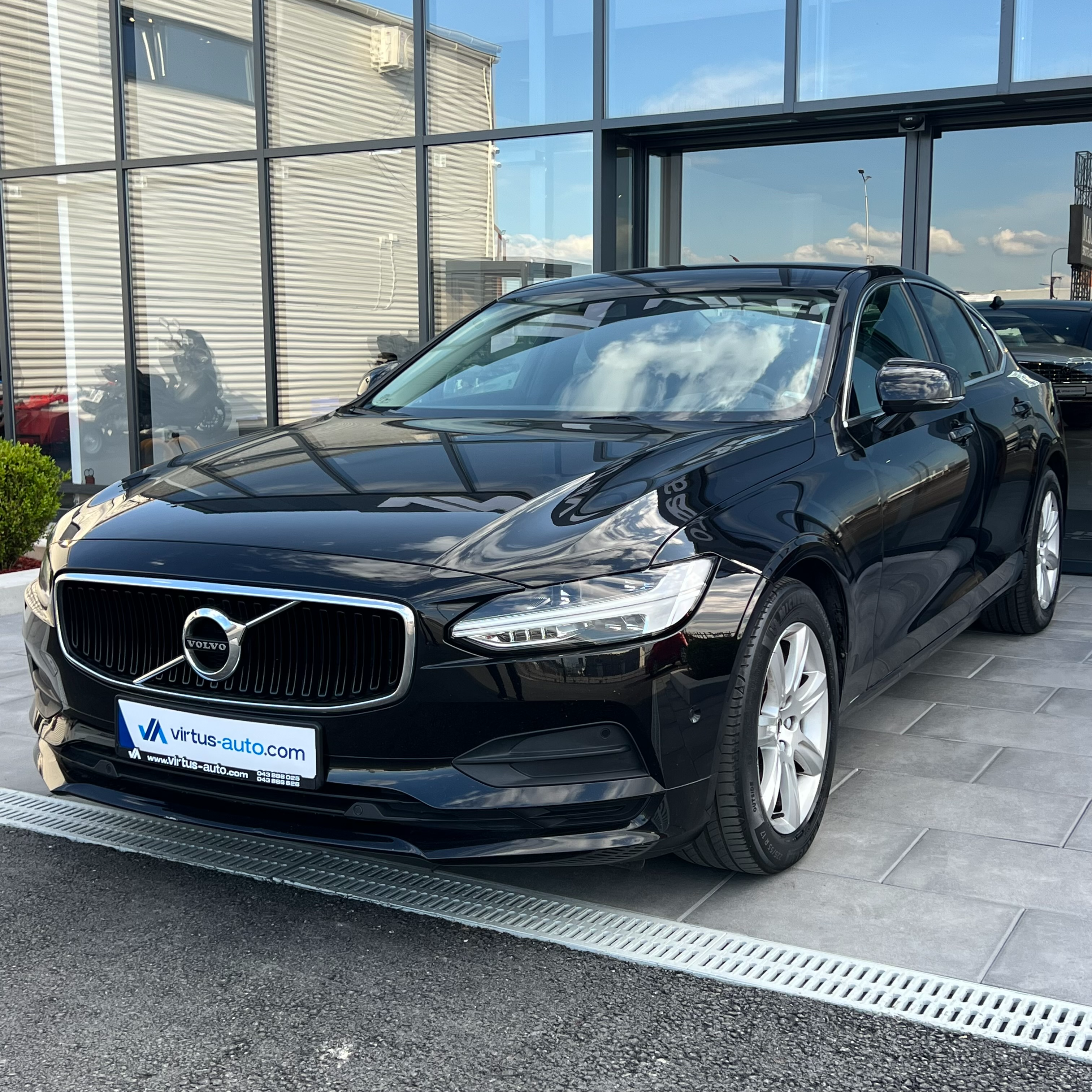 Volvo S90   - 2017