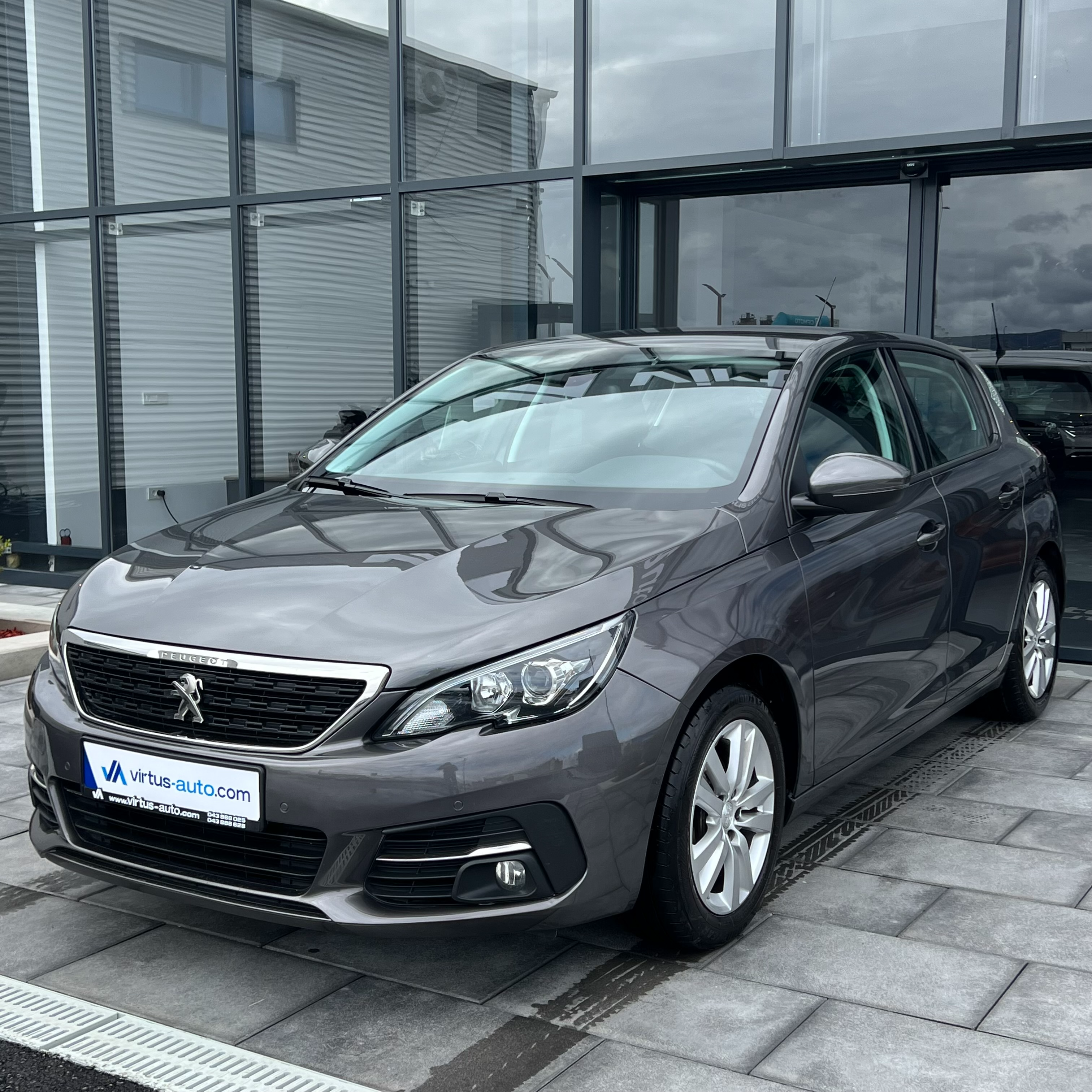 Peugeot 308   - 2020