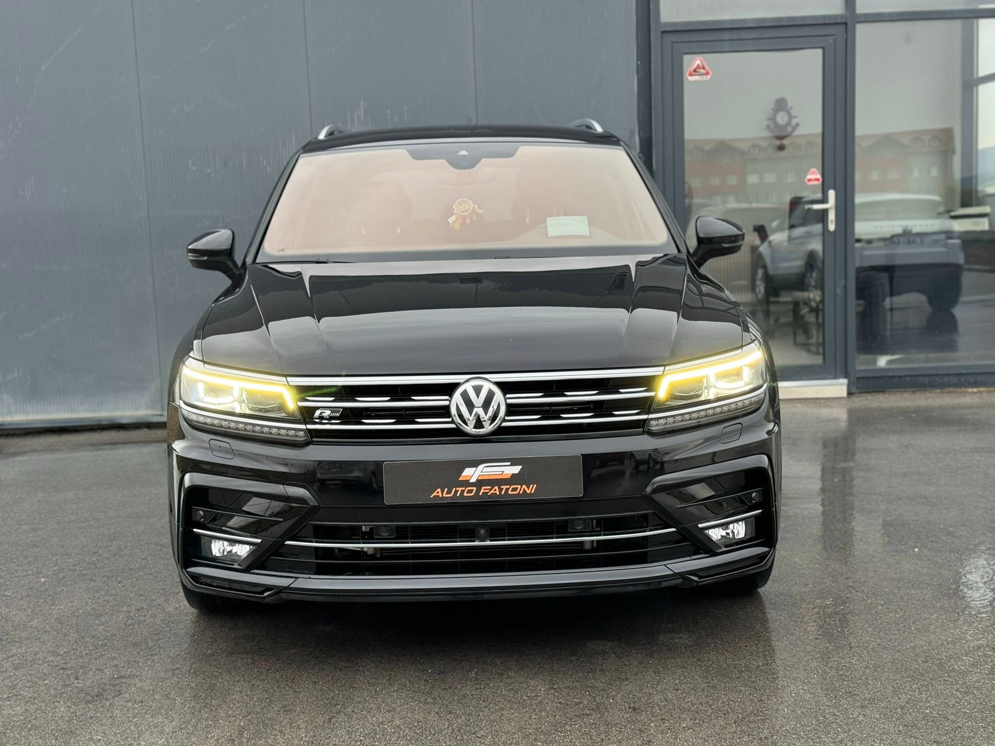 Volkswagen Tiguan   - 2018