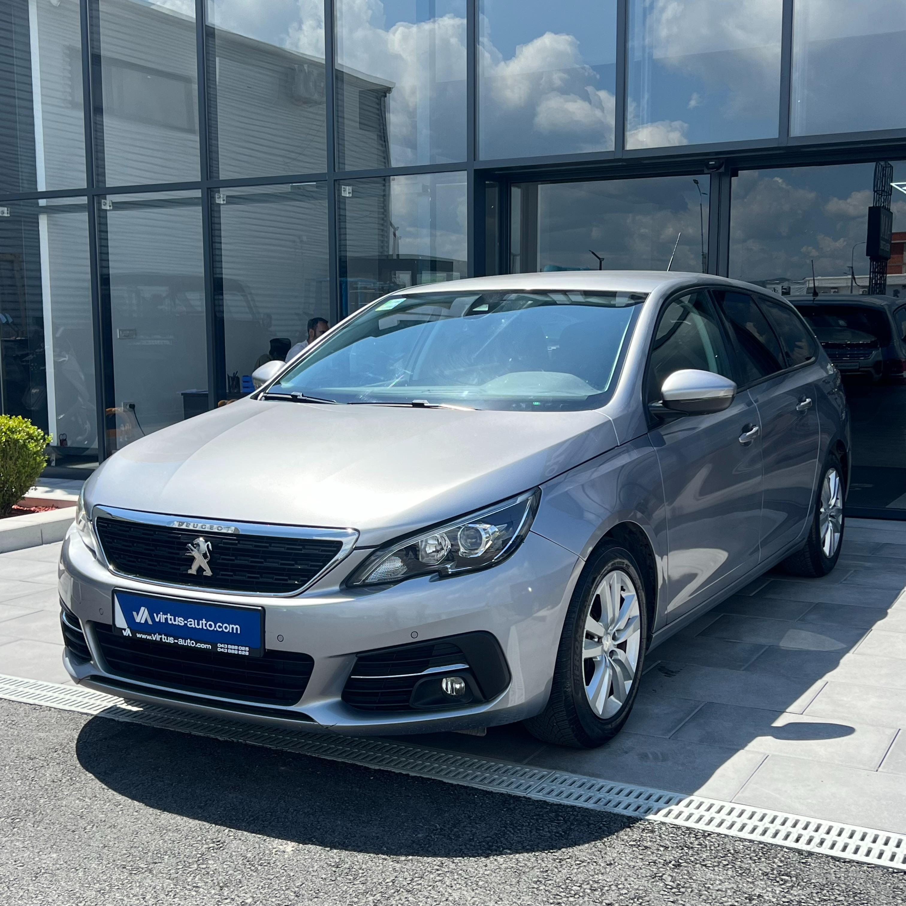 Peugeot 308   - 2019