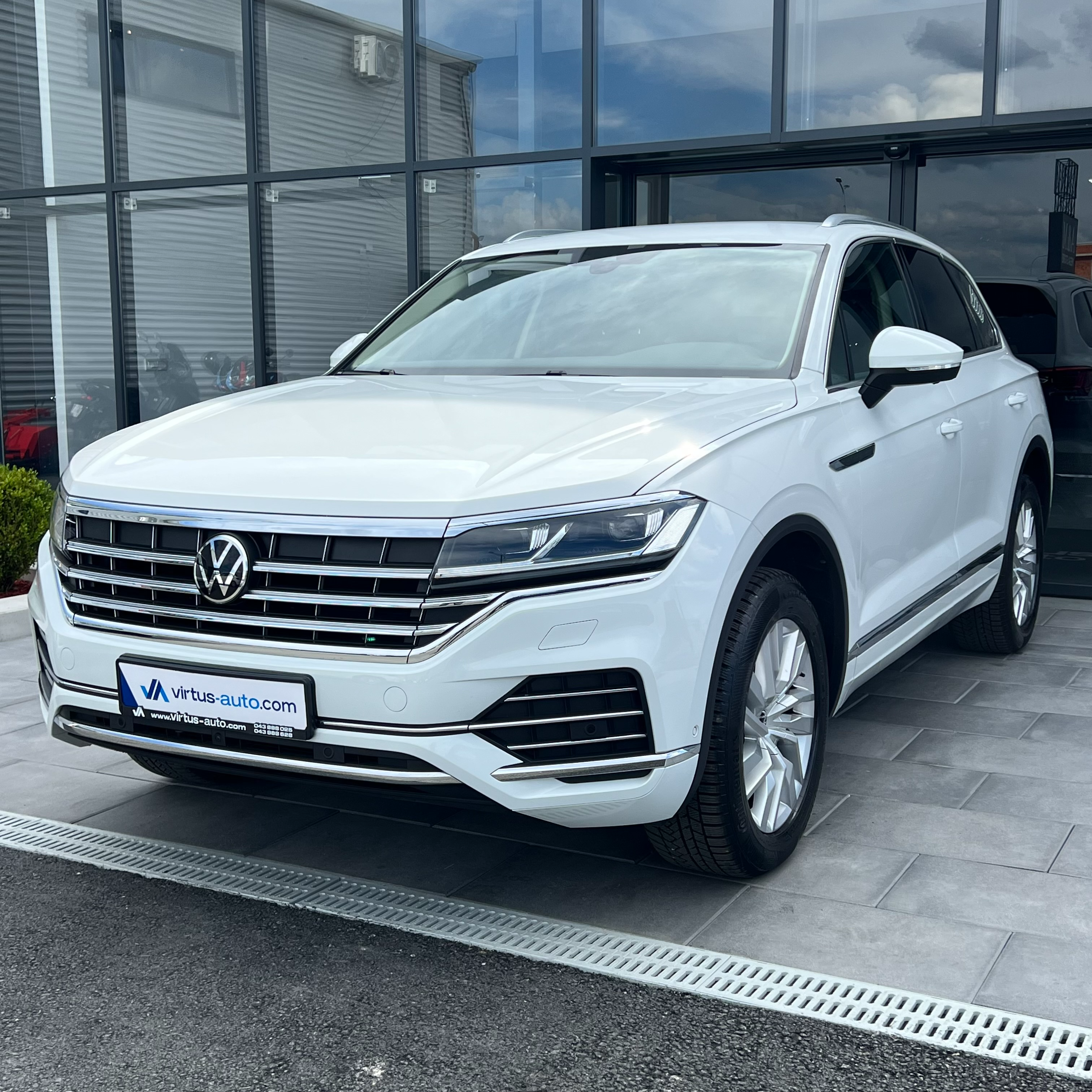 Volkswagen Touareg   - 2022