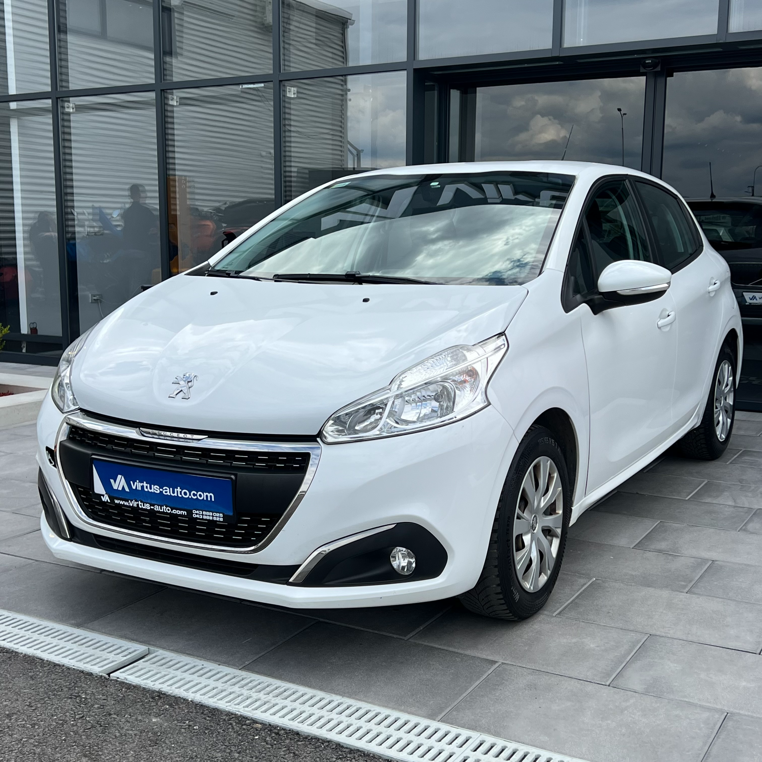 Peugeot 208   - 2019