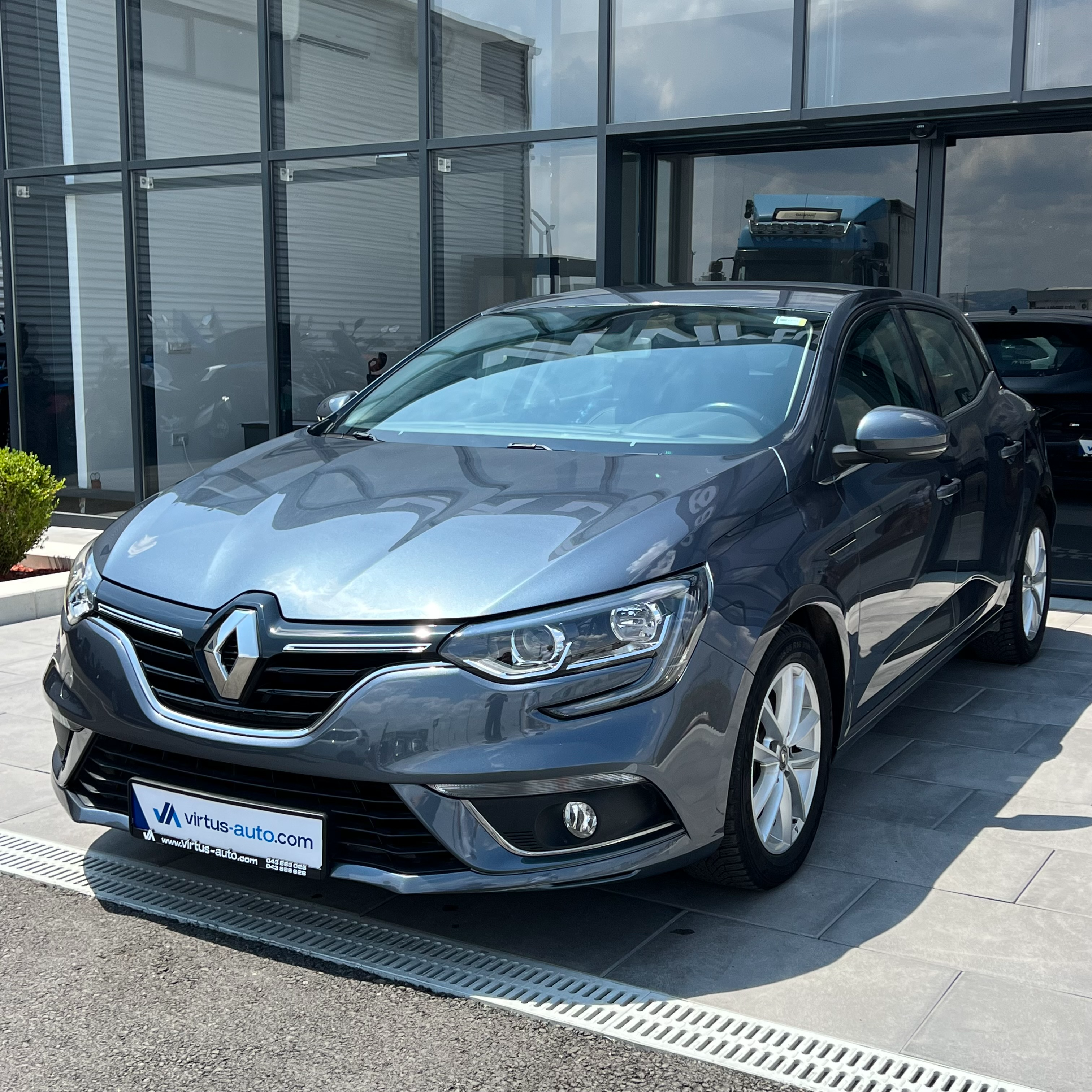 Renault Megane   - 2019