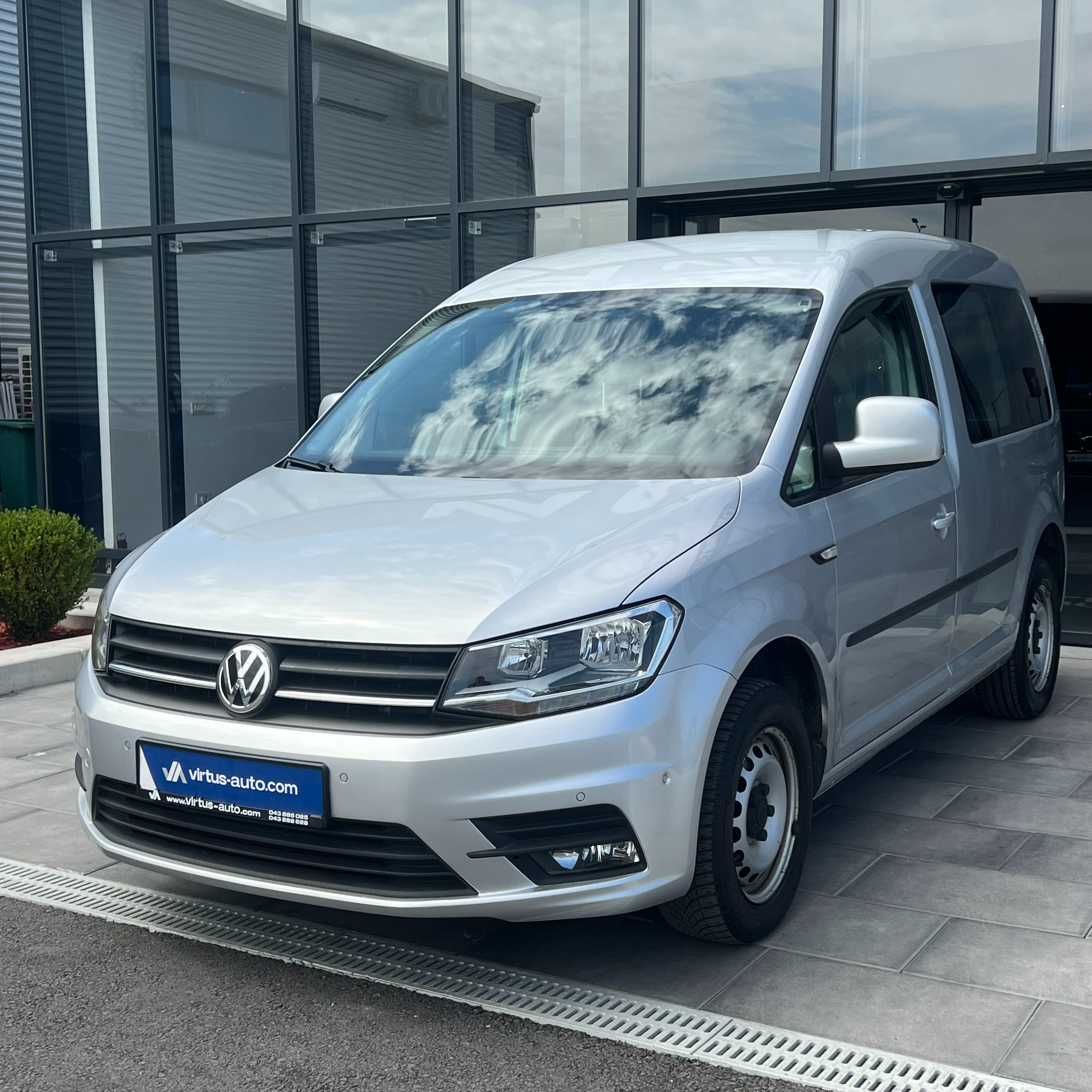 Volkswagen Caddy   - 2020