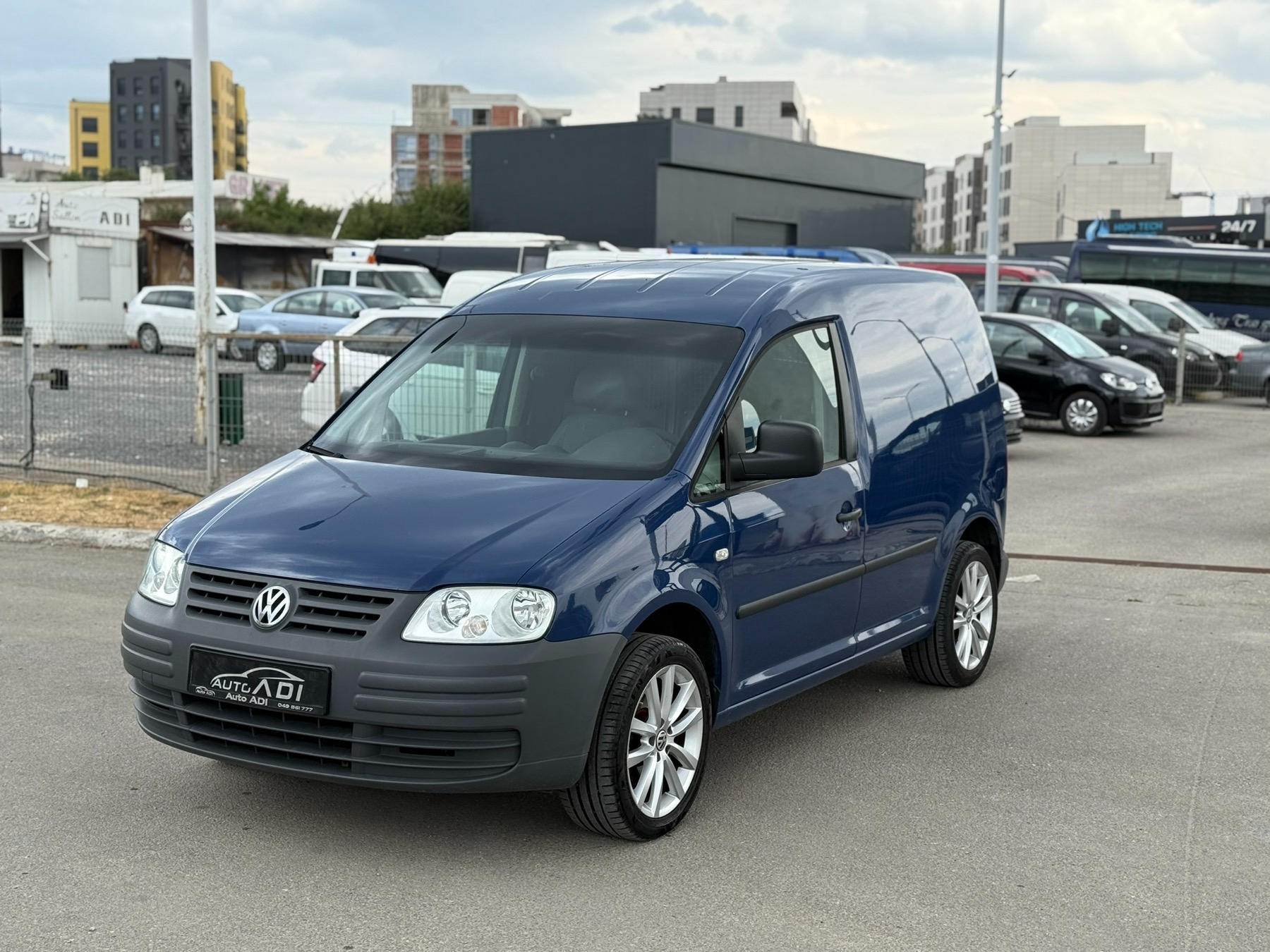 Volkswagen Caddy   - 2004
