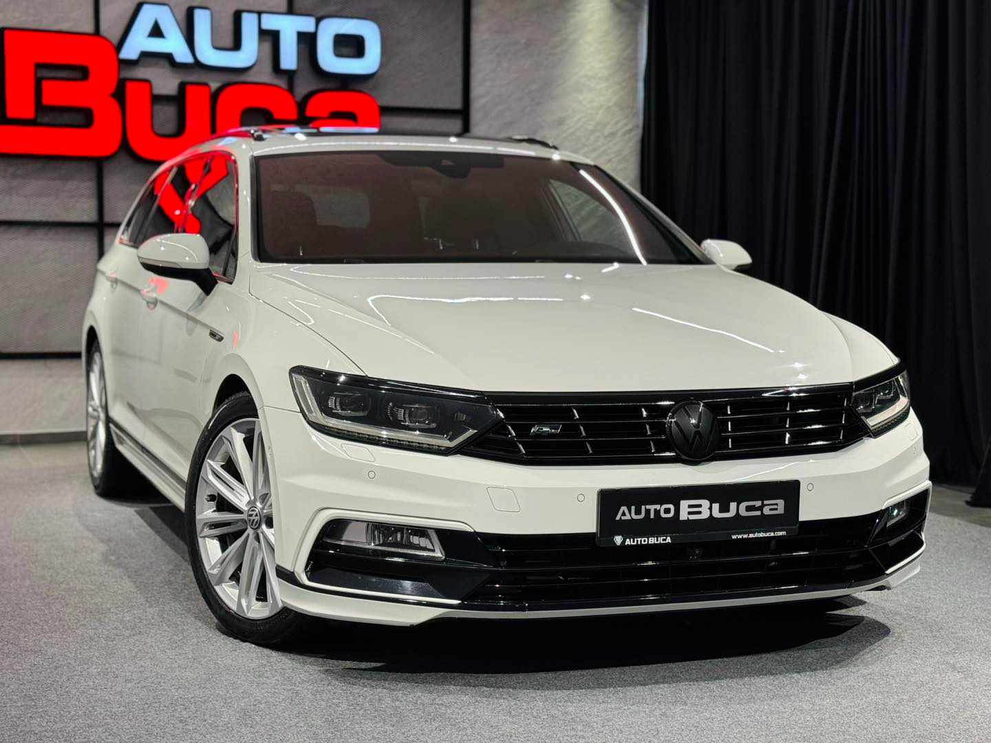 Volkswagen Passat   - 2017