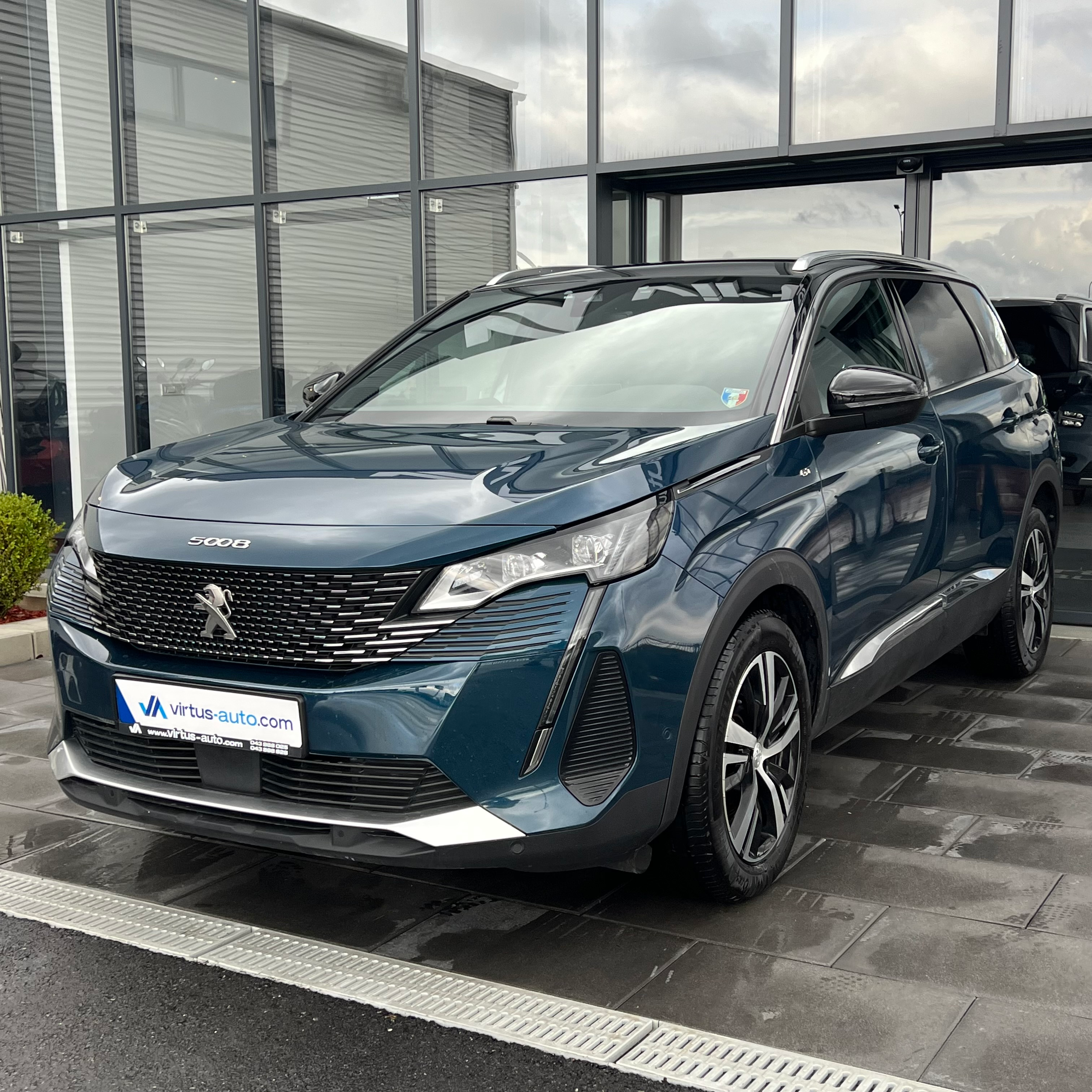 Peugeot 5008   - 2022