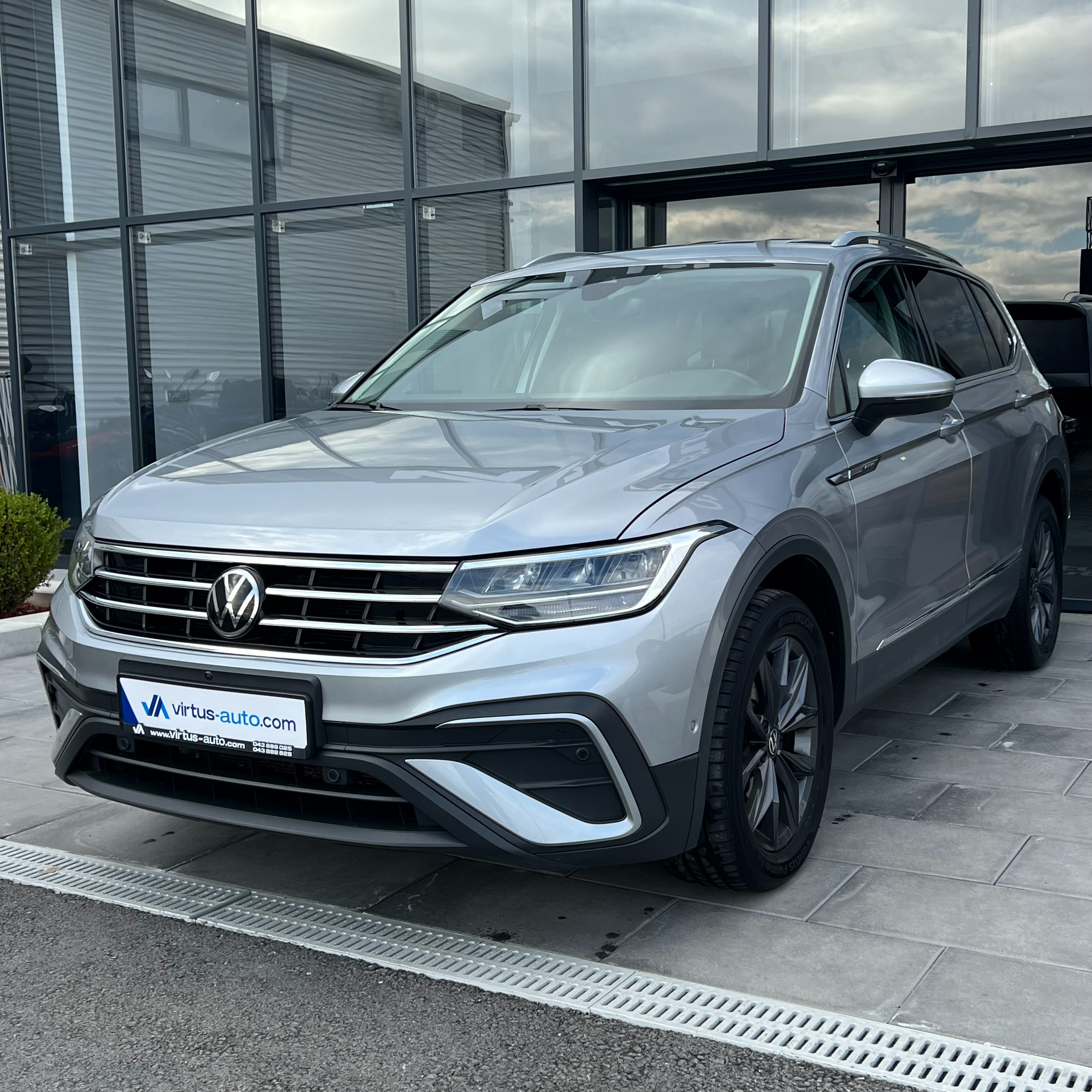 Volkswagen Tiguan   - 2022