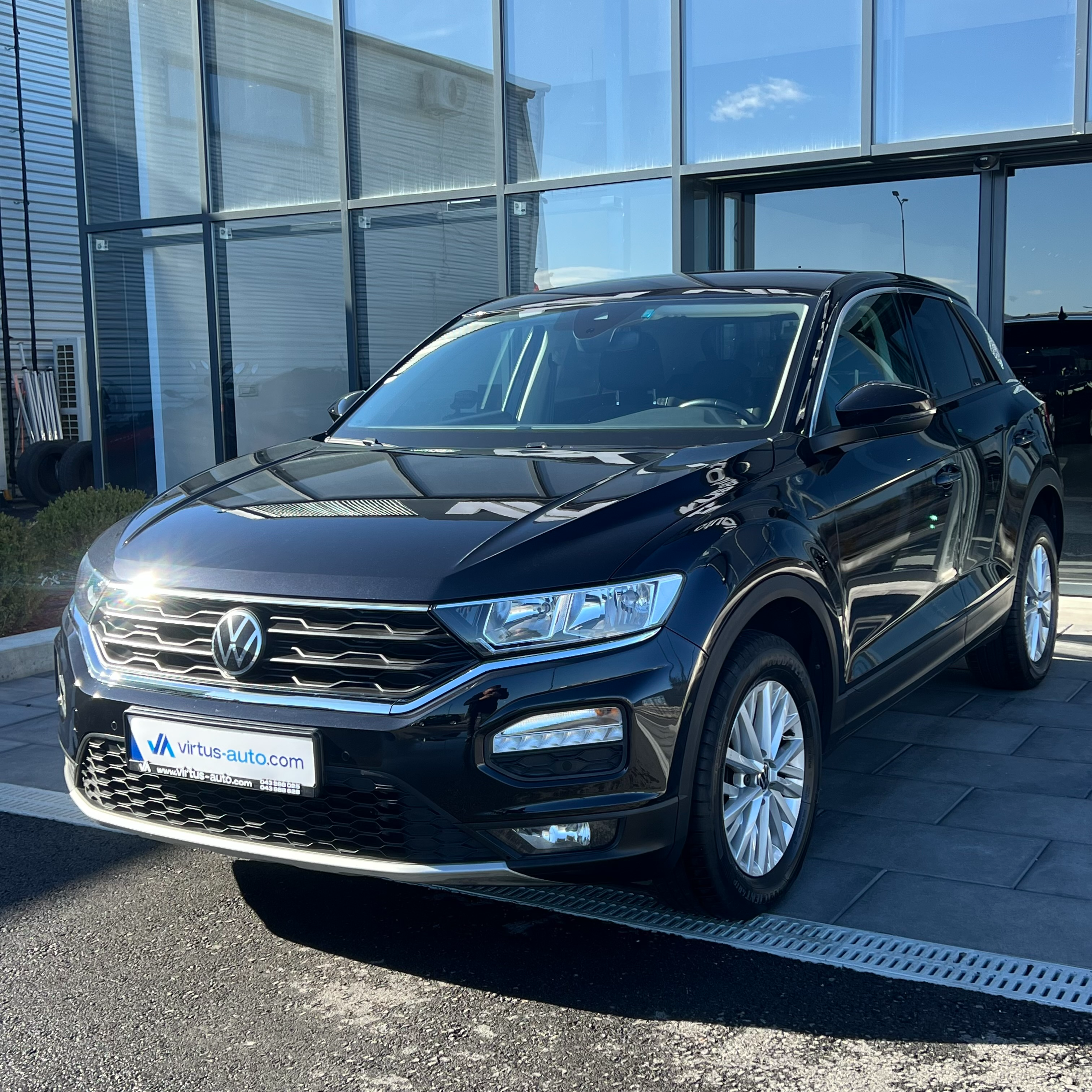 Volkswagen T-Roc   - 2021