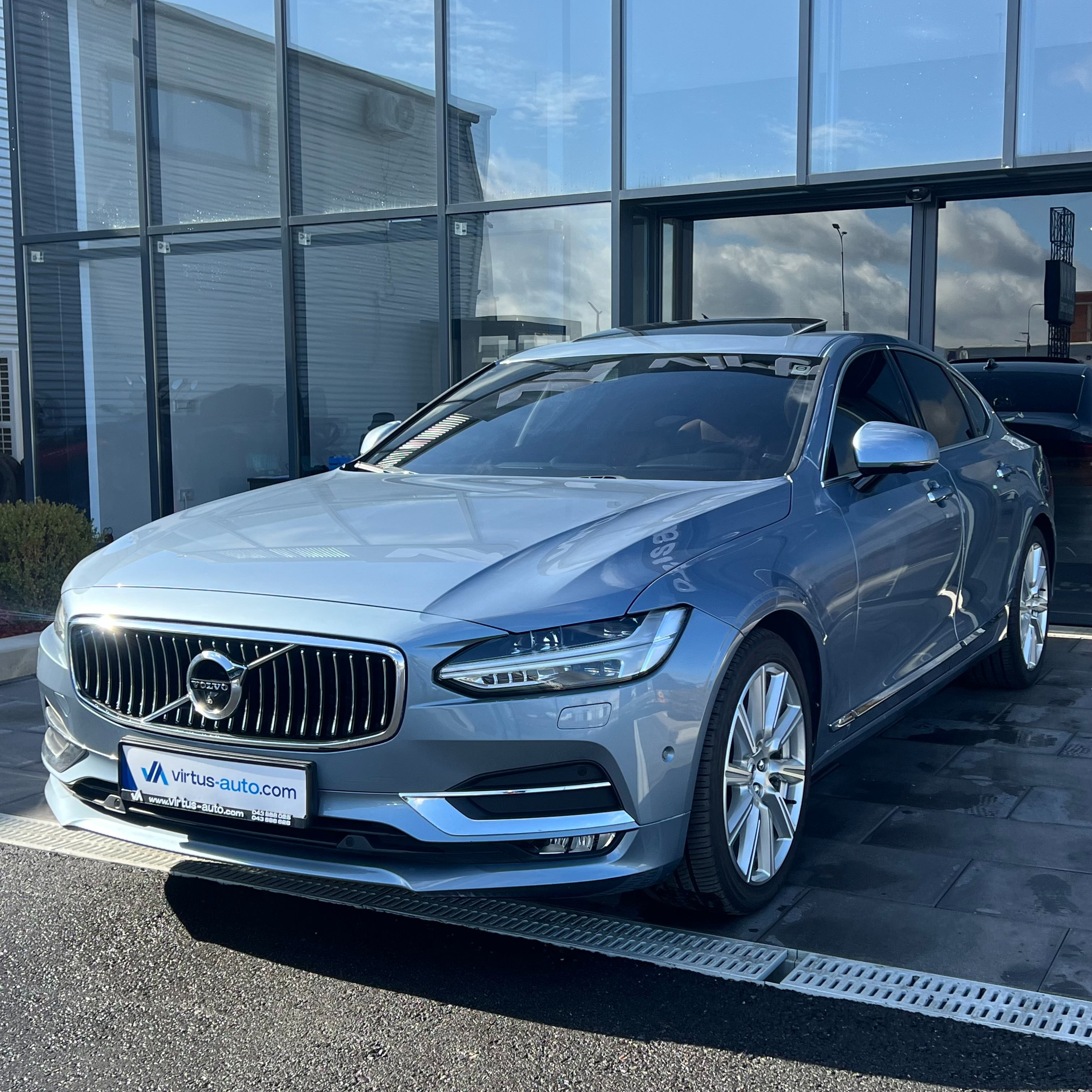 Volvo S90   - 2017