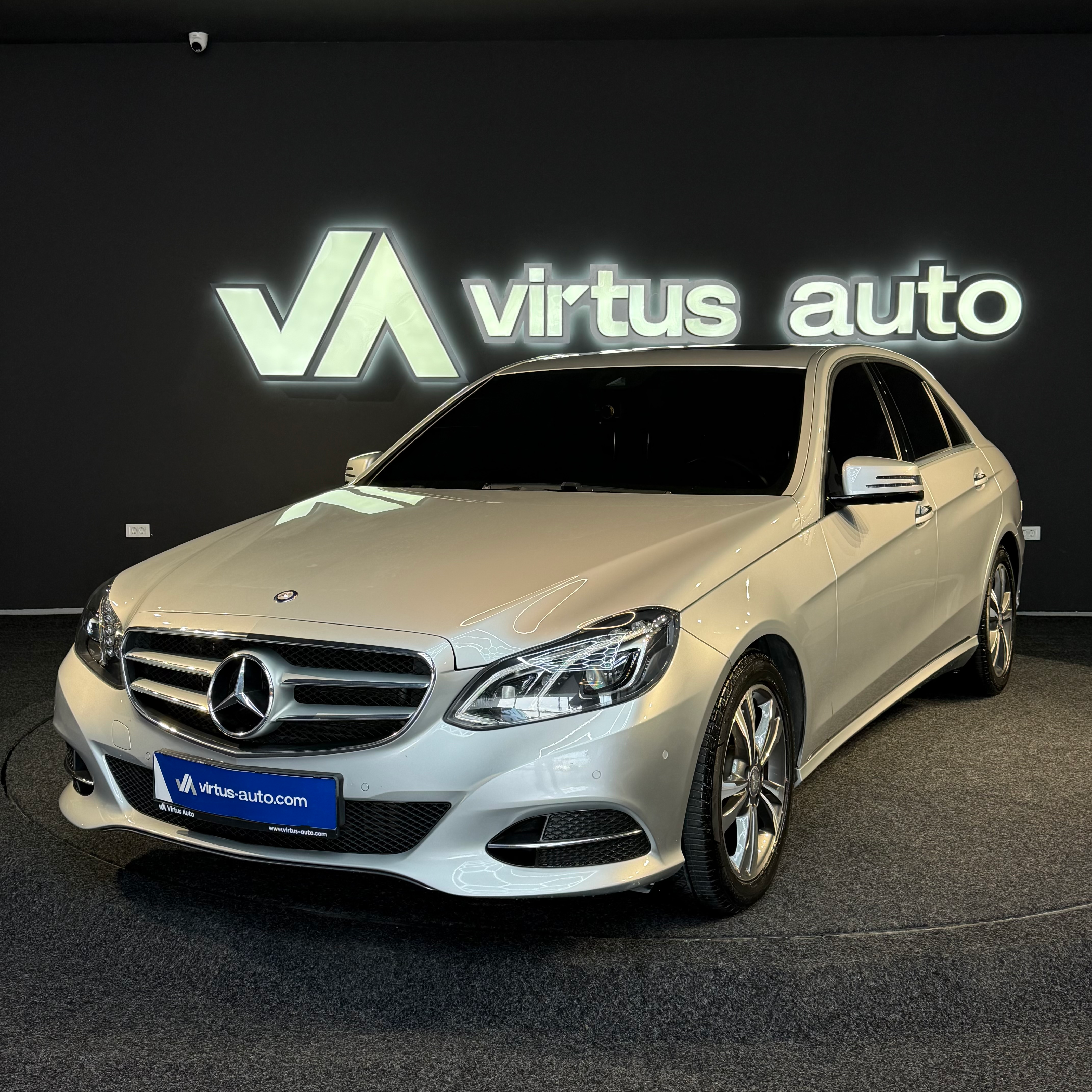 Mercedes-Benz E-Class   - 2016