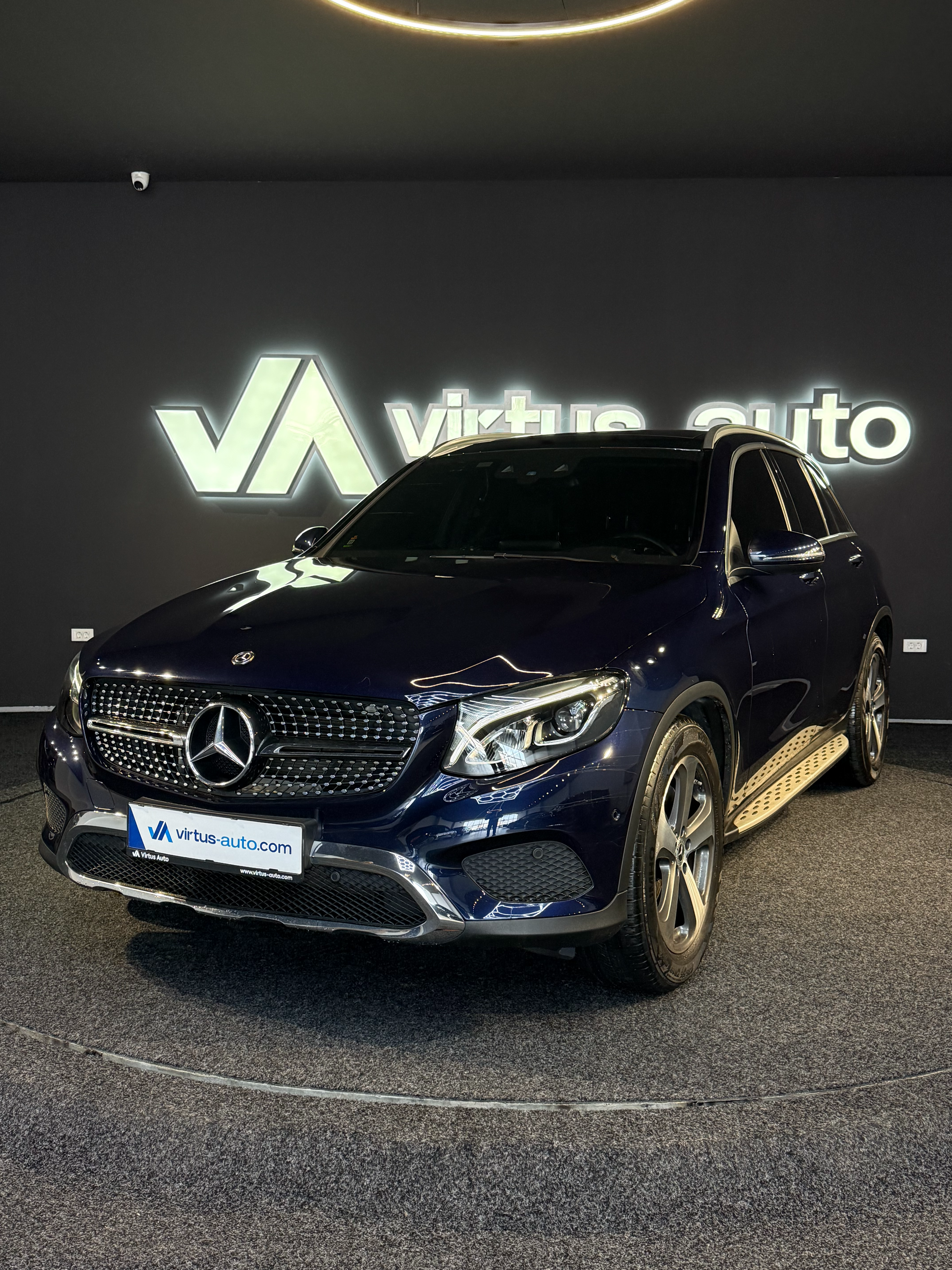 Mercedes-Benz GLC   - 2018