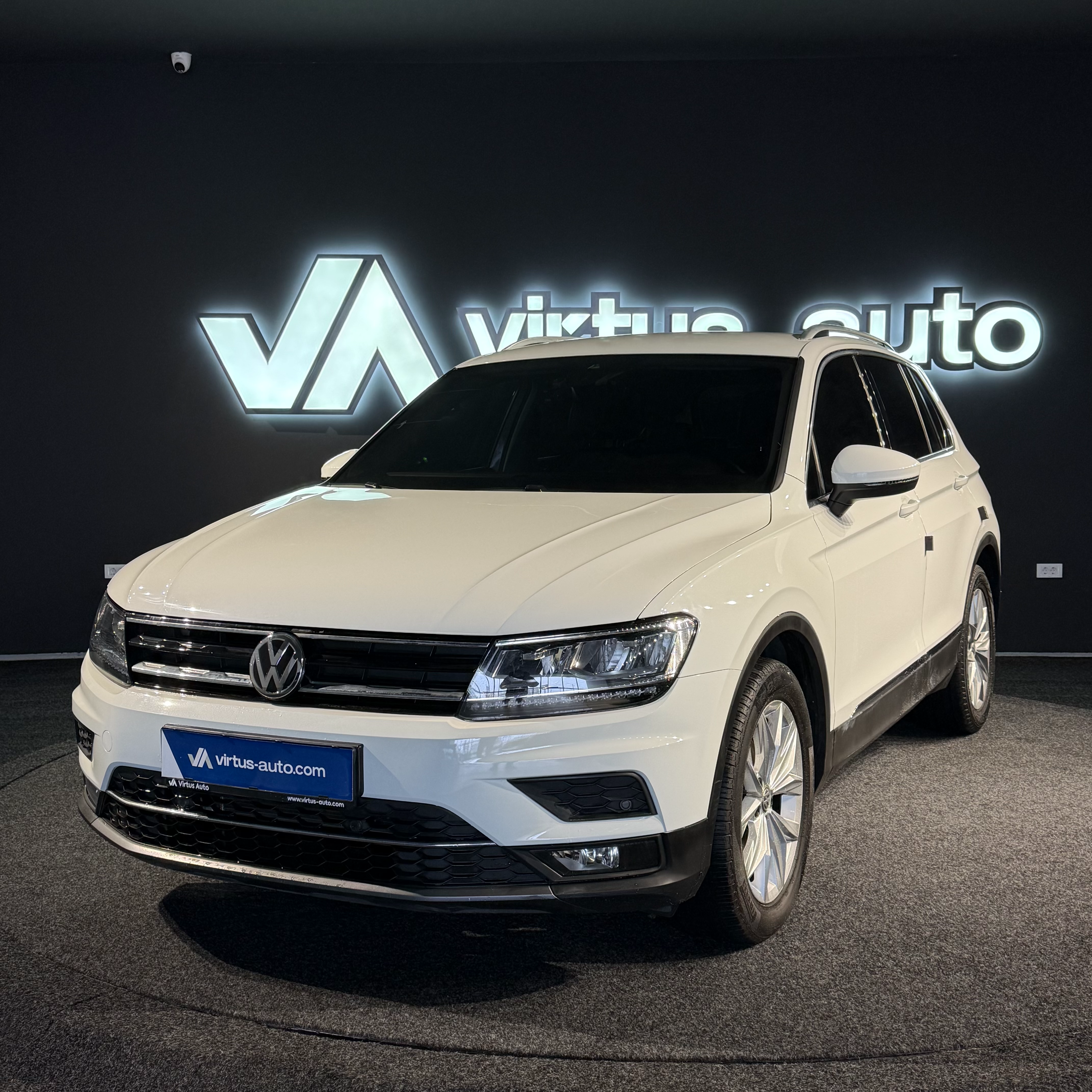 Volkswagen Tiguan   - 2020