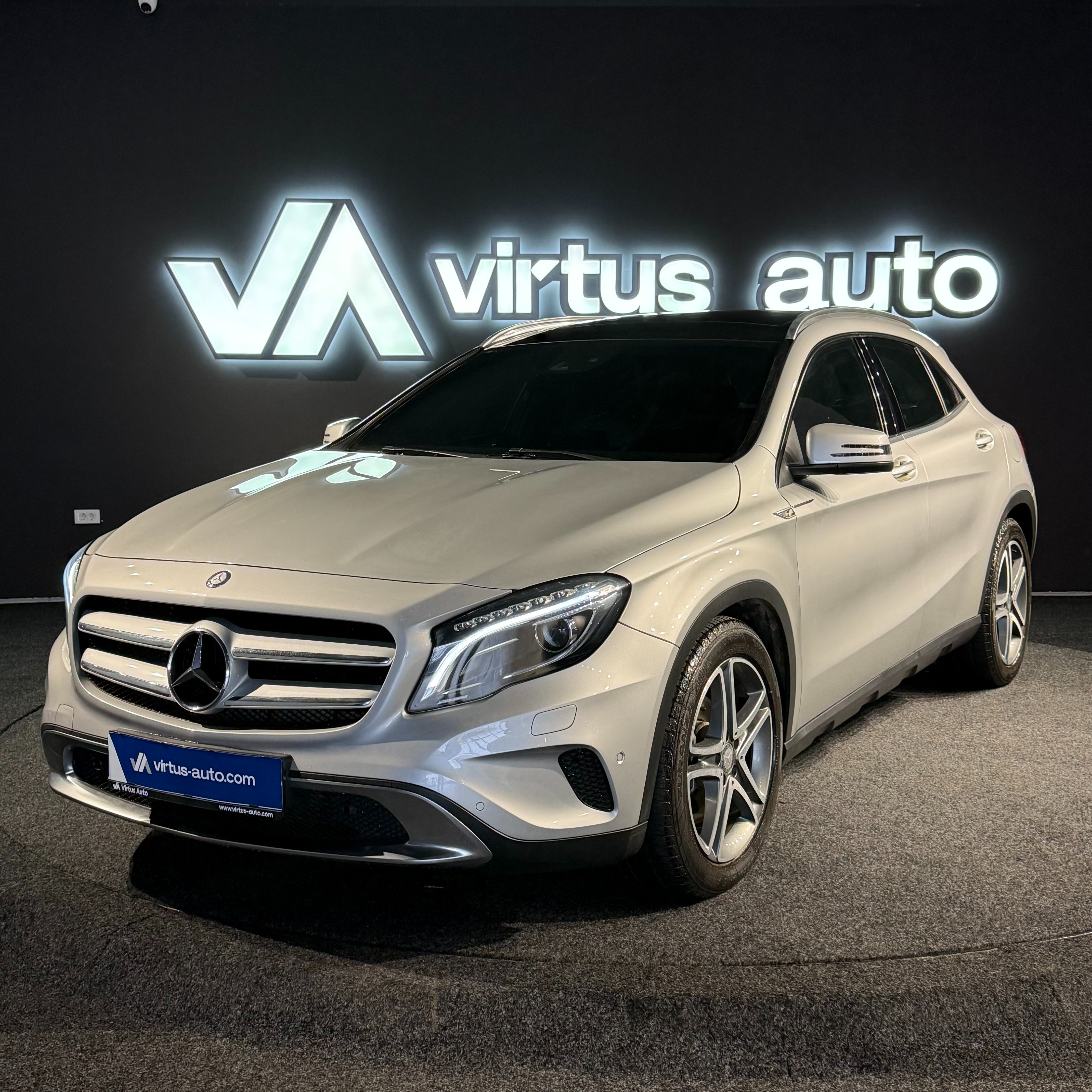 Mercedes-Benz GLA-Class   - 2016