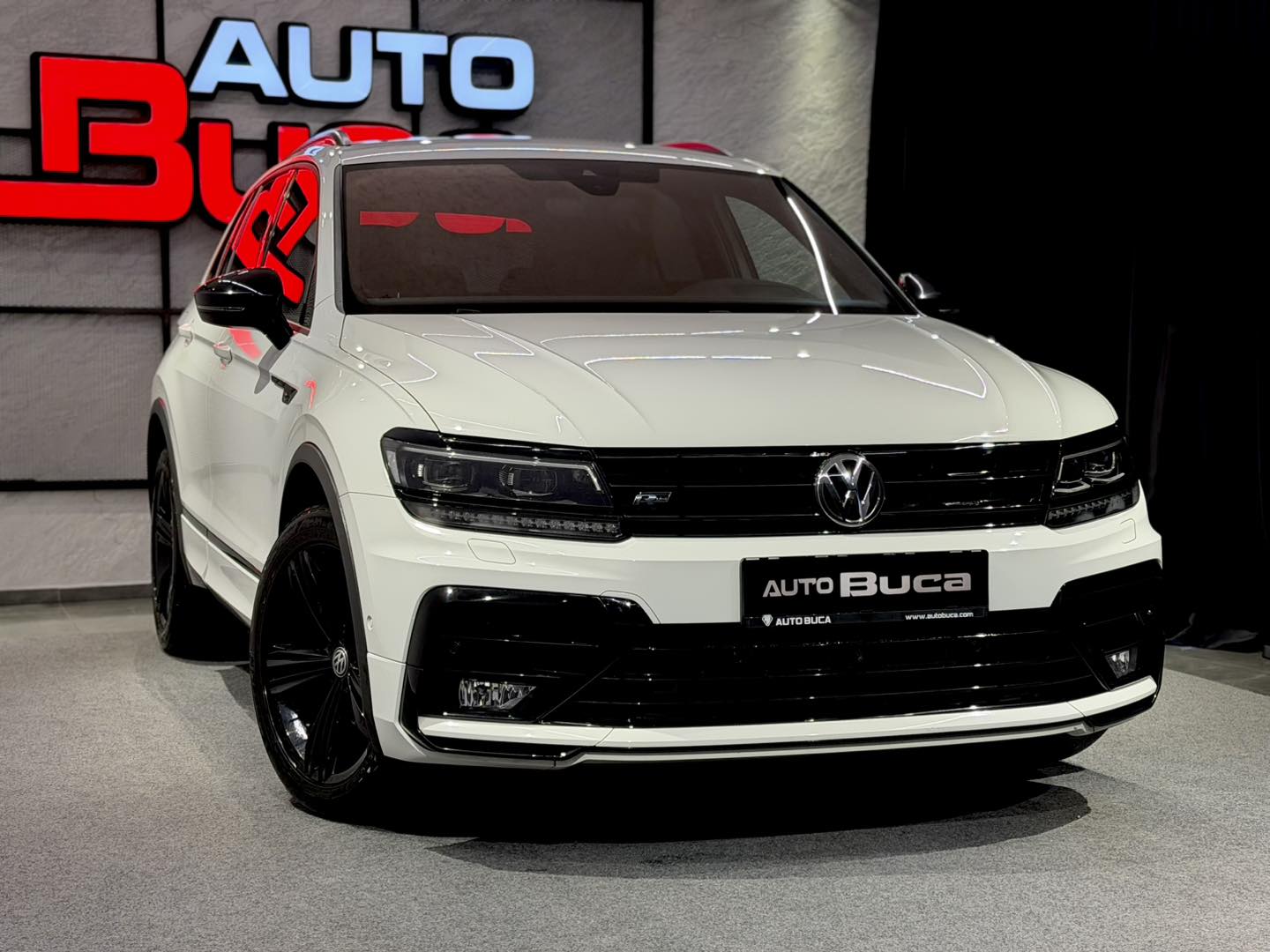 Volkswagen Tiguan   - 2019