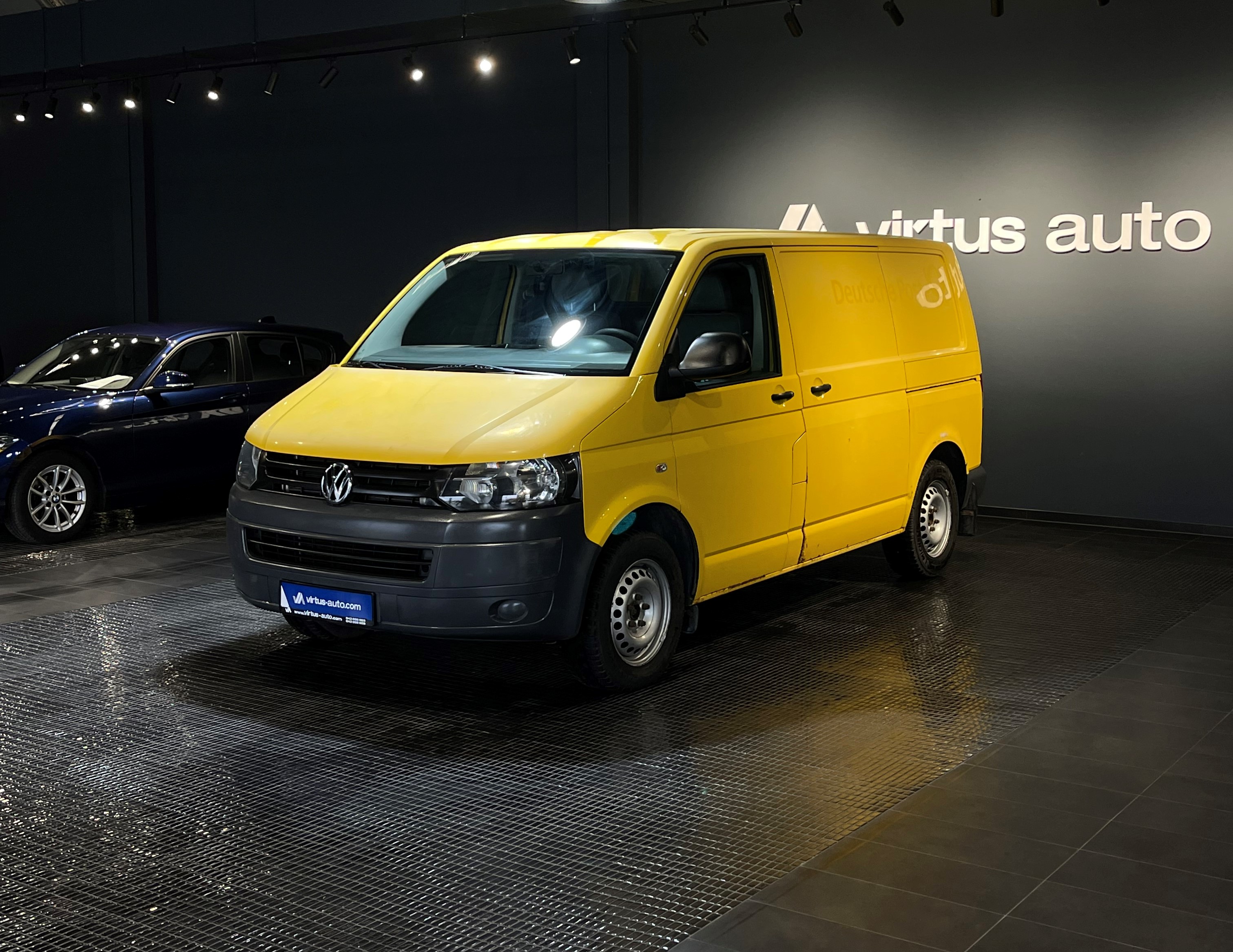 Volkswagen Transporter   - 2010