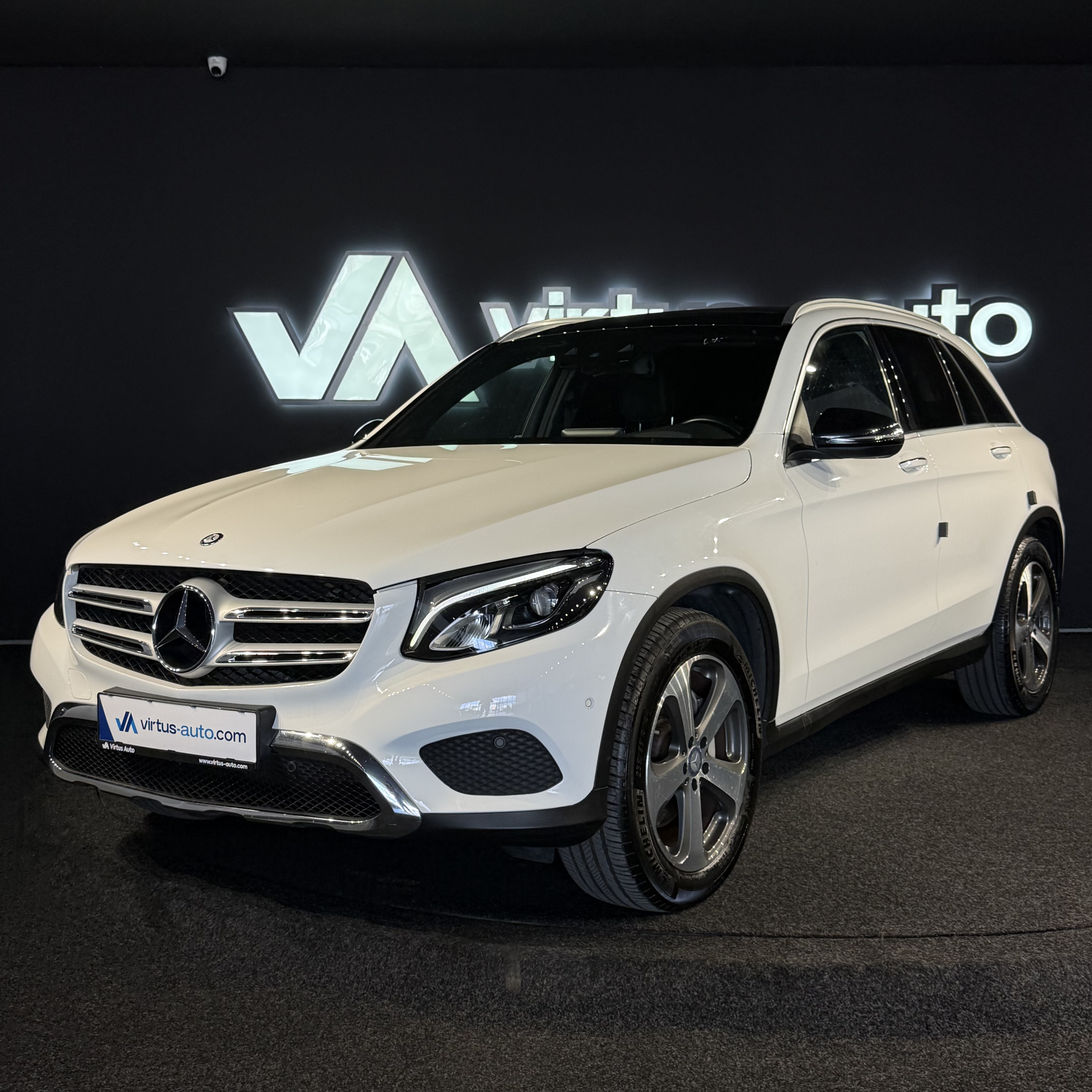 Mercedes-Benz GLC   - 2016