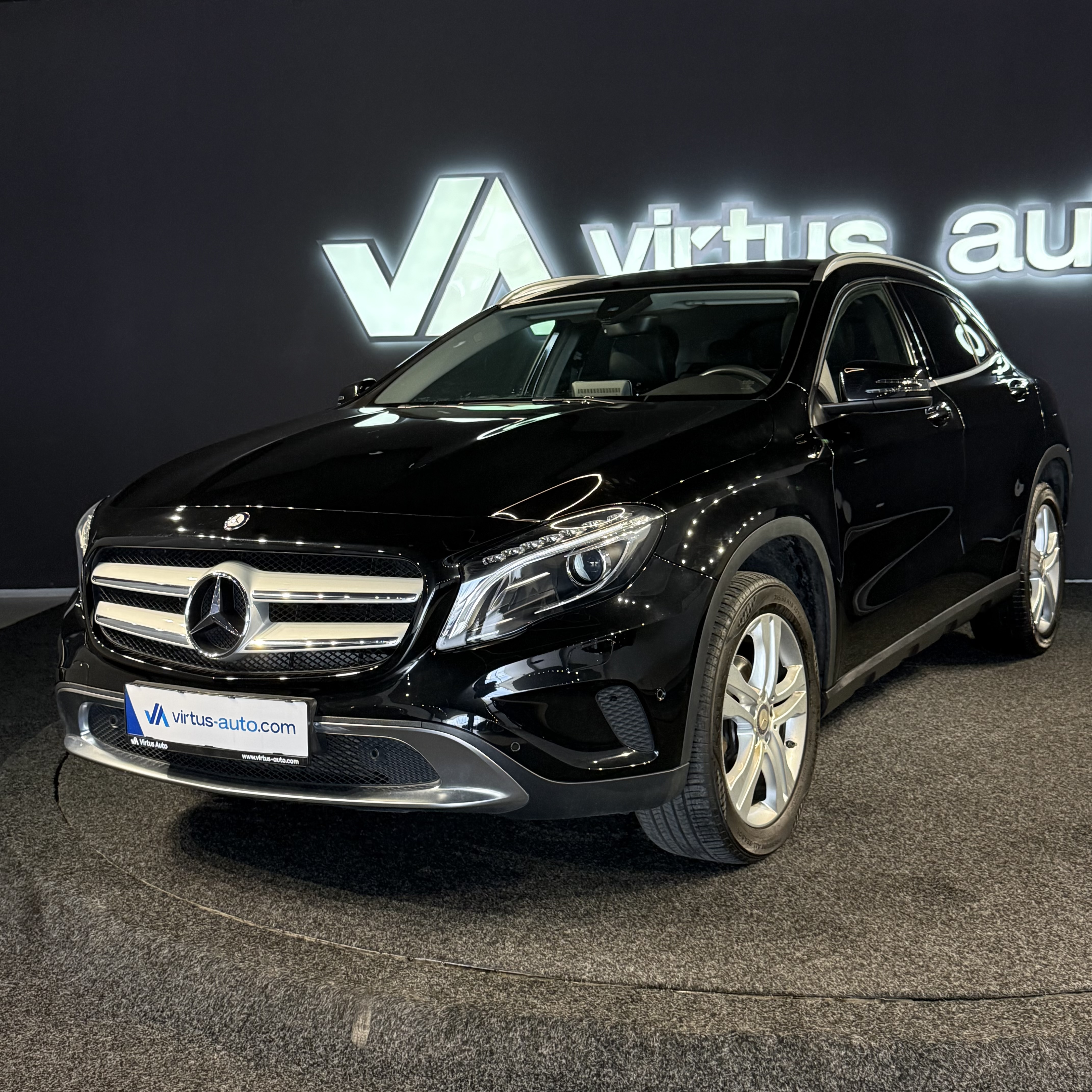 Mercedes-Benz GLA-Class   - 2017