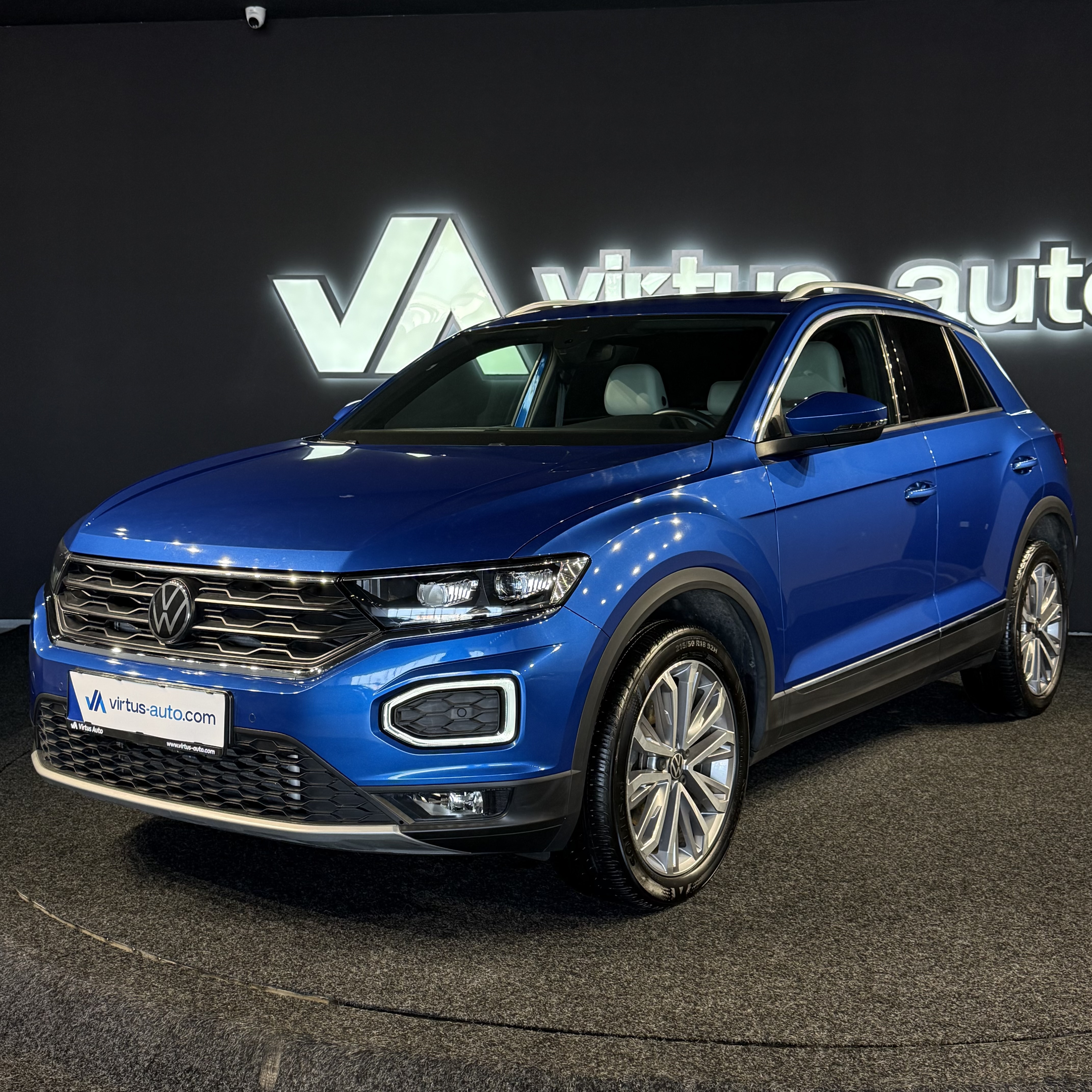 Volkswagen T-Roc   - 2021
