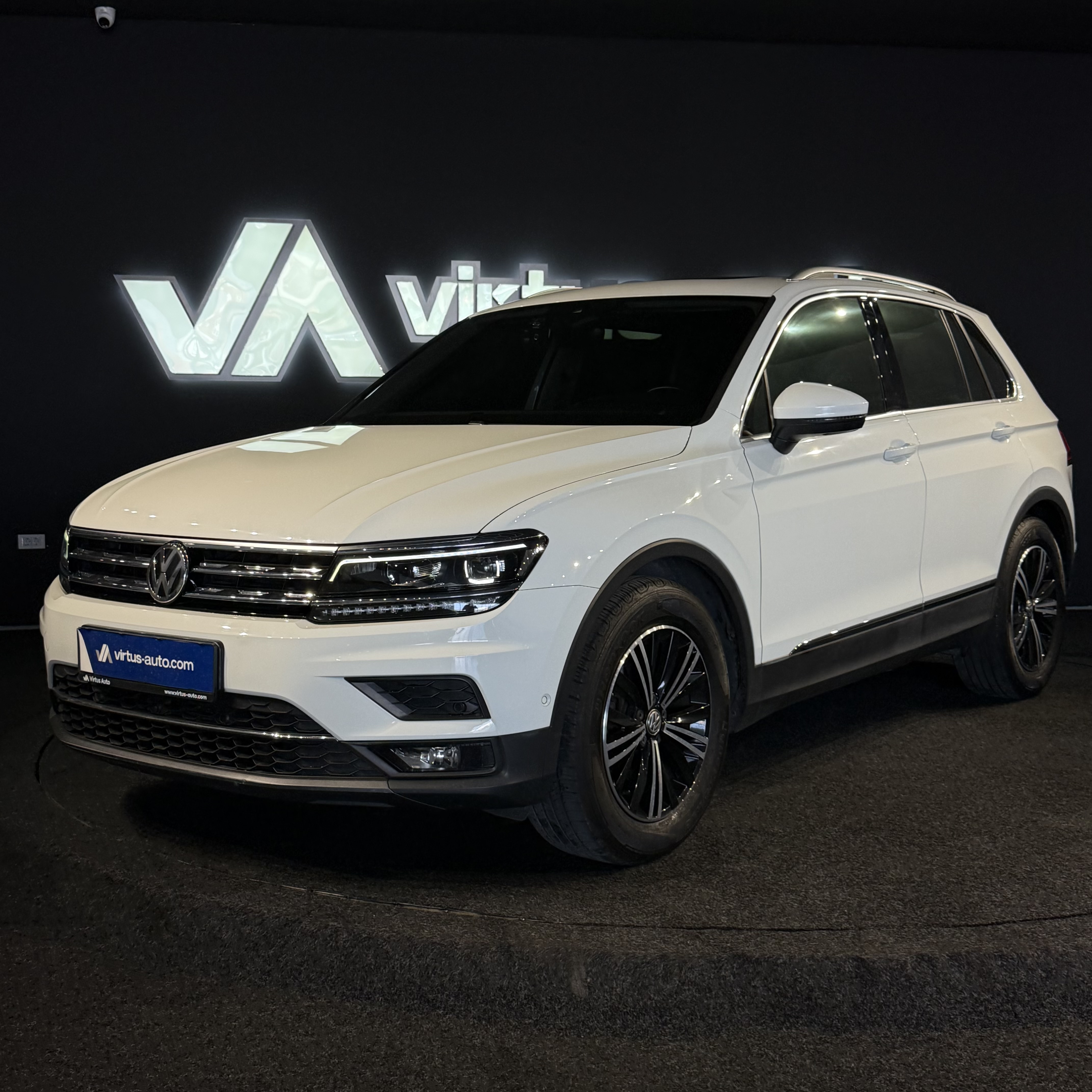 Volkswagen Tiguan   - 2020