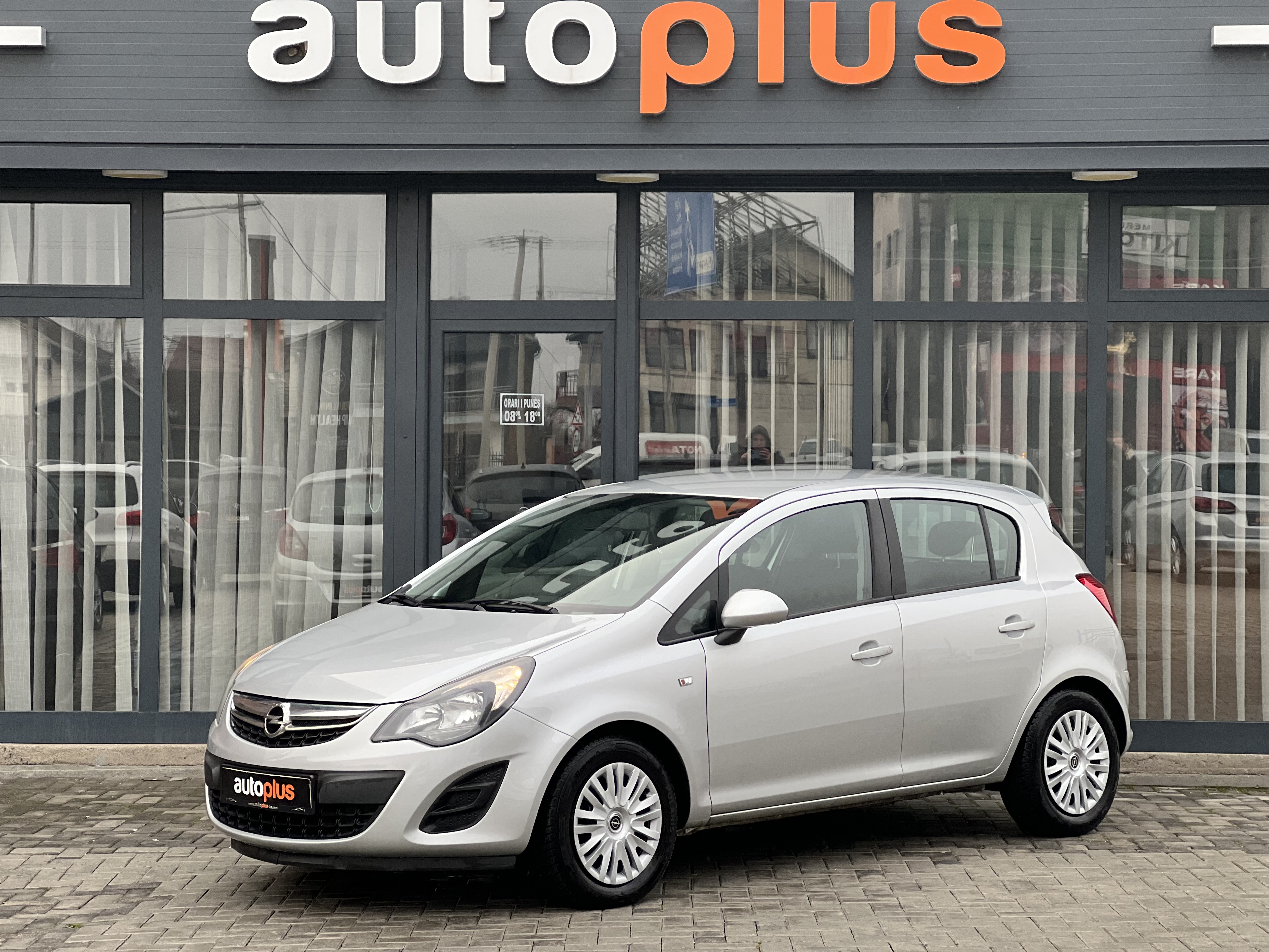 Opel Corsa   - 2014