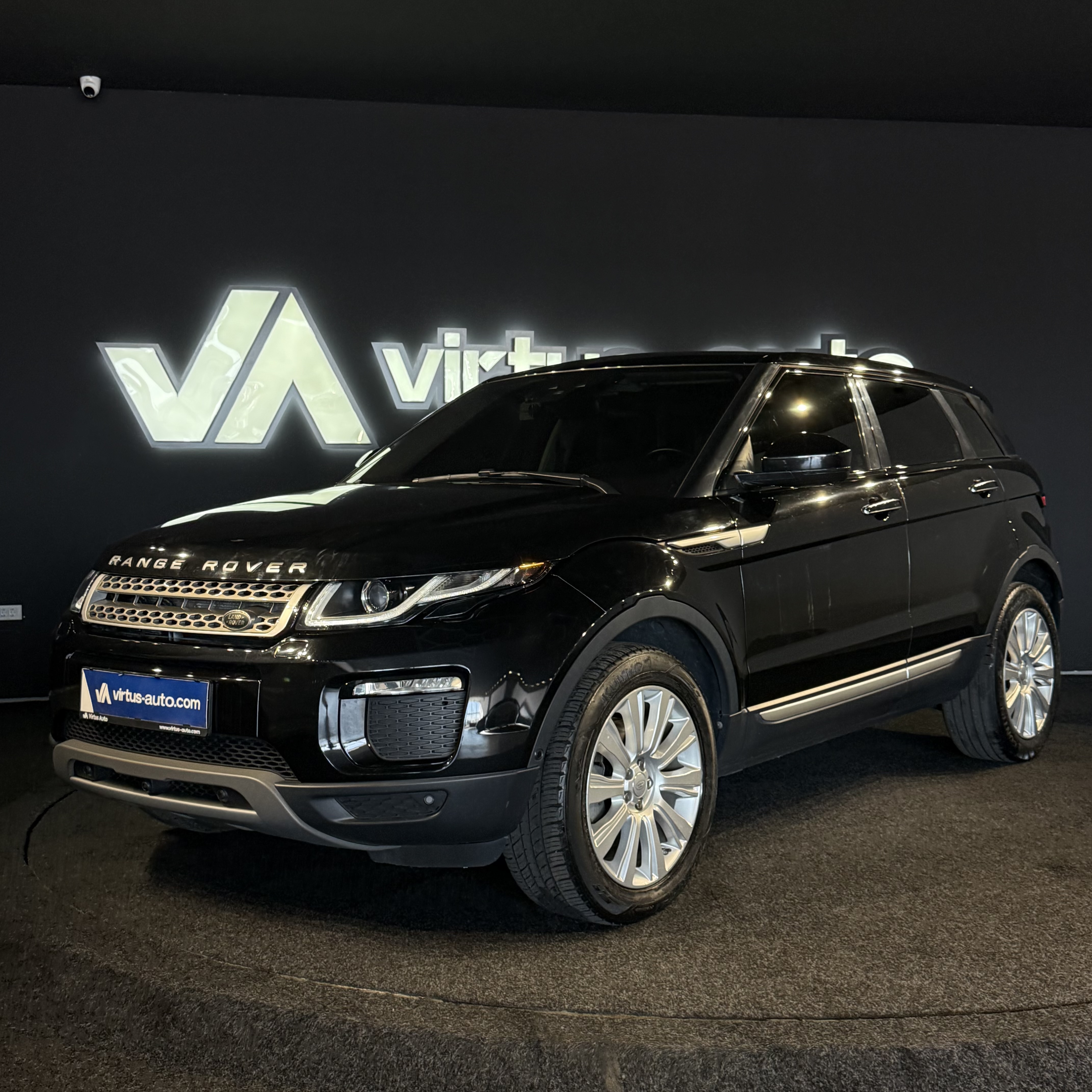 Land Rover Range Rover Evoque   - 2019