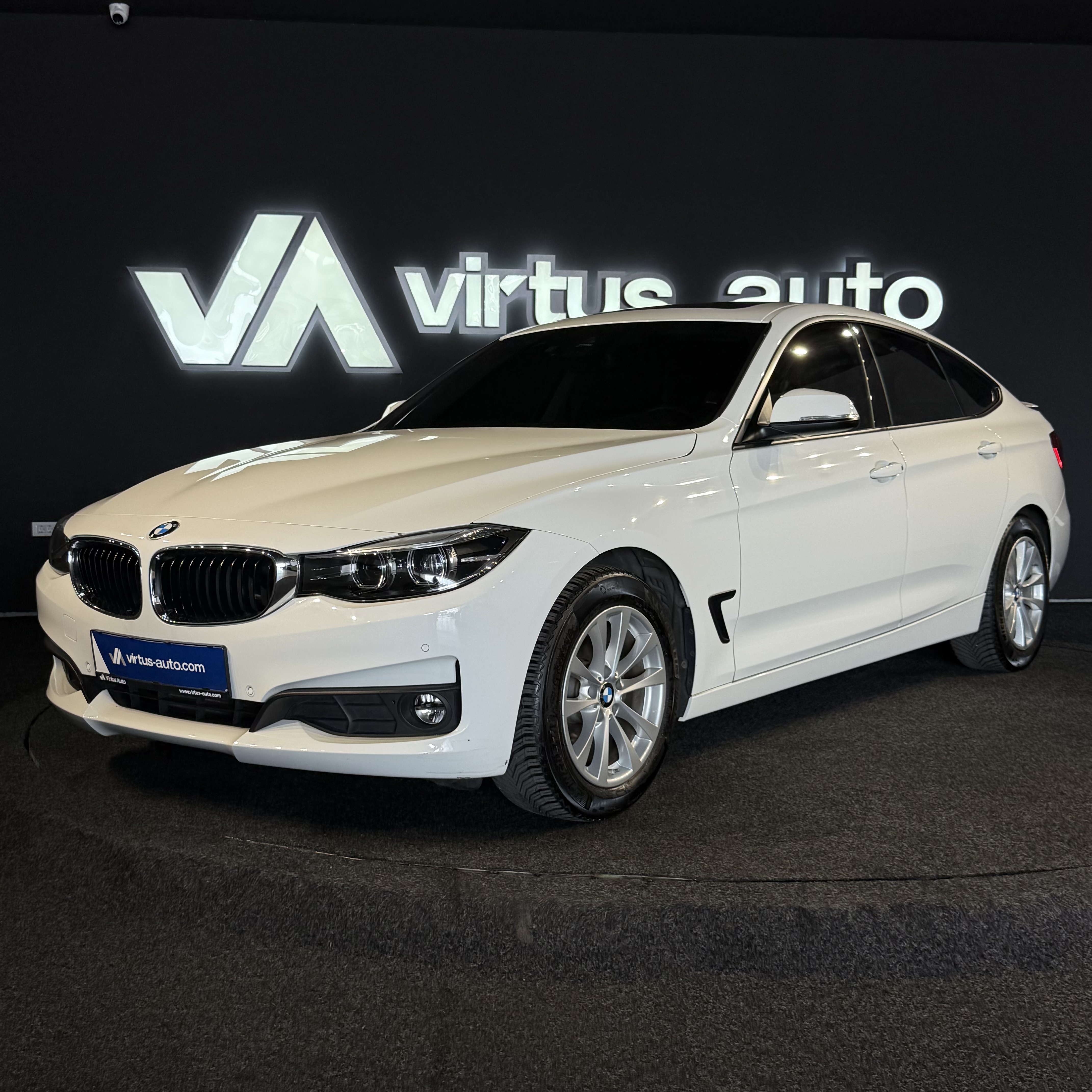 BMW 3 Series   - 2018