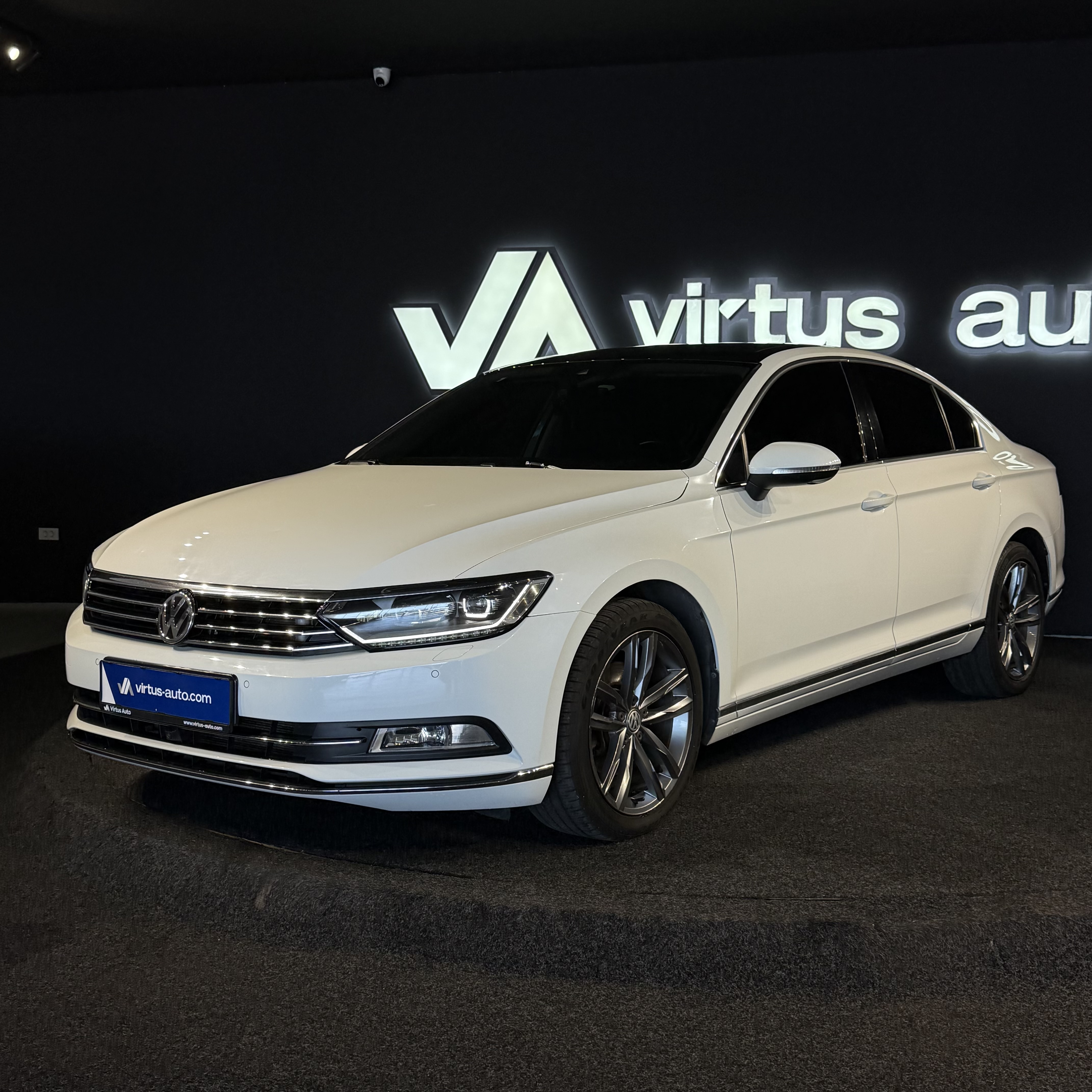 Volkswagen Passat   - 2018