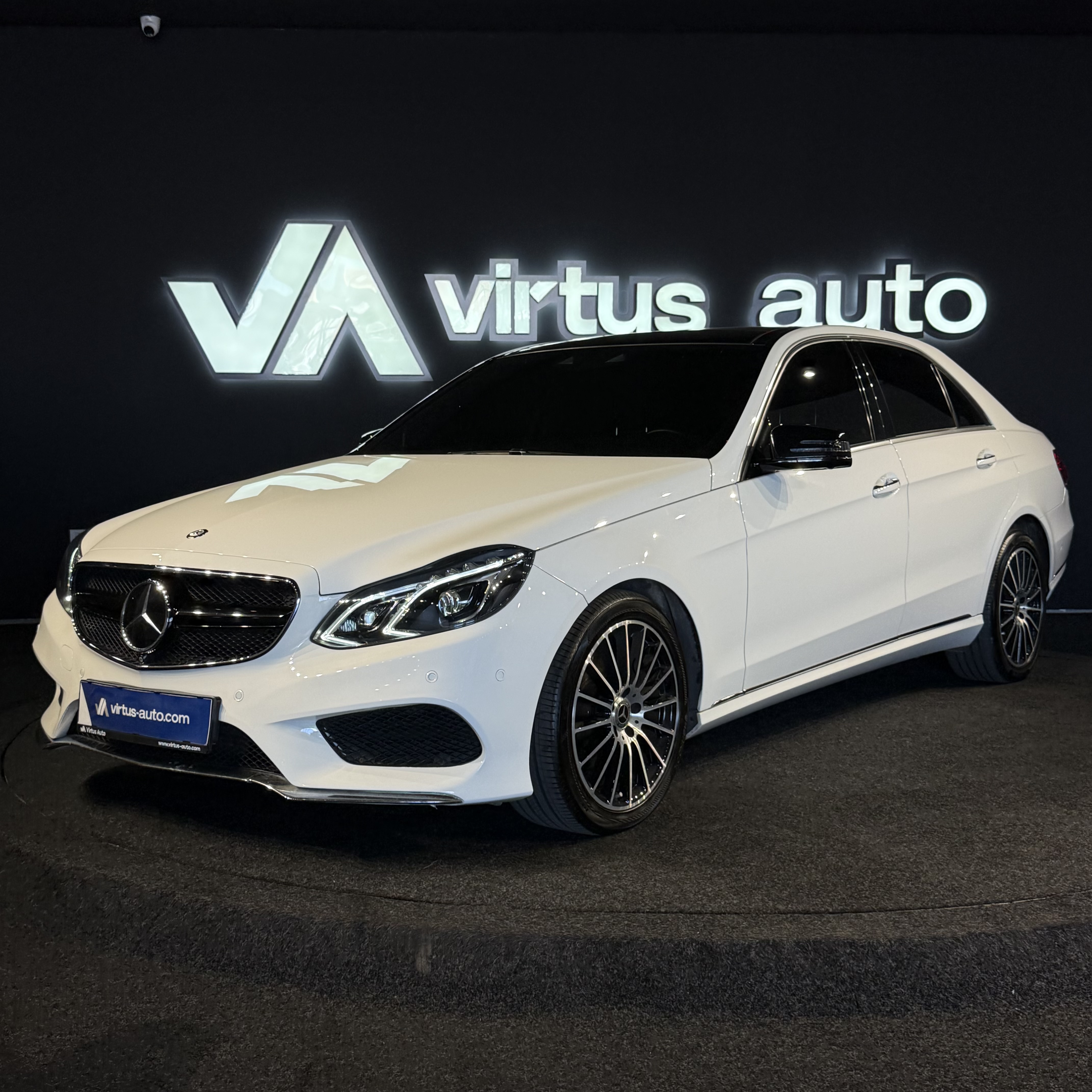 Mercedes-Benz E-Class   - 2016