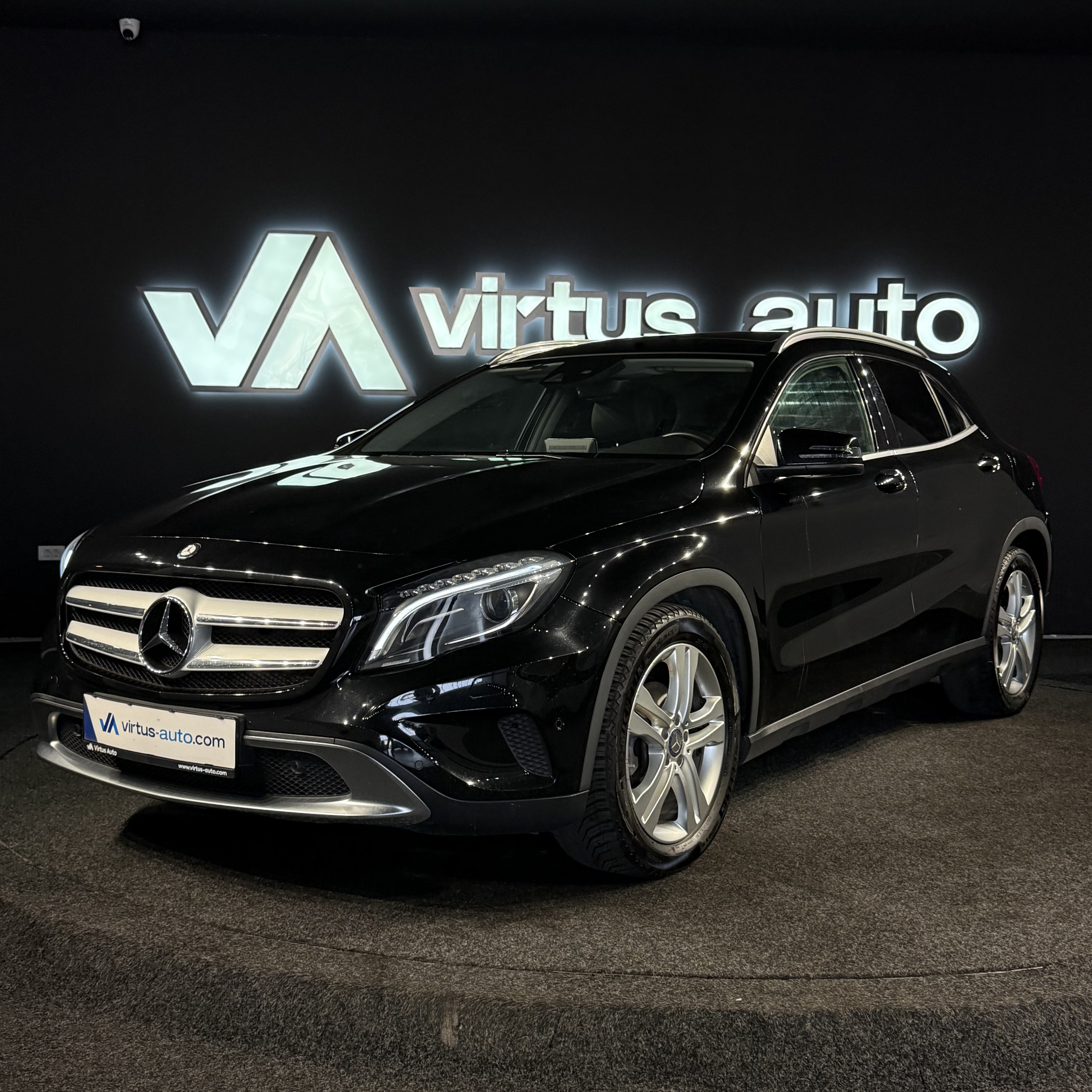 Mercedes-Benz GLA-Class   - 2016