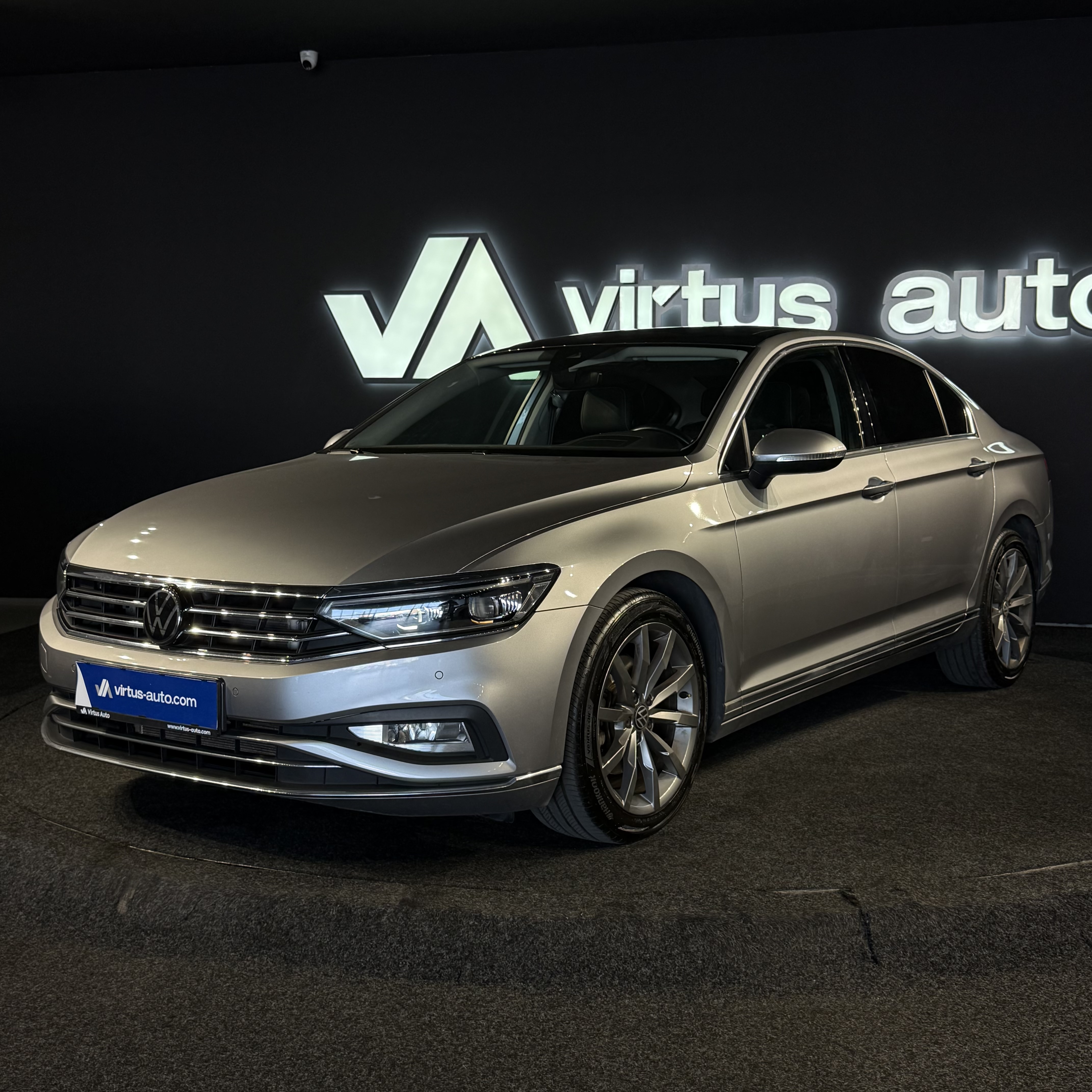 Volkswagen Passat   - 2021