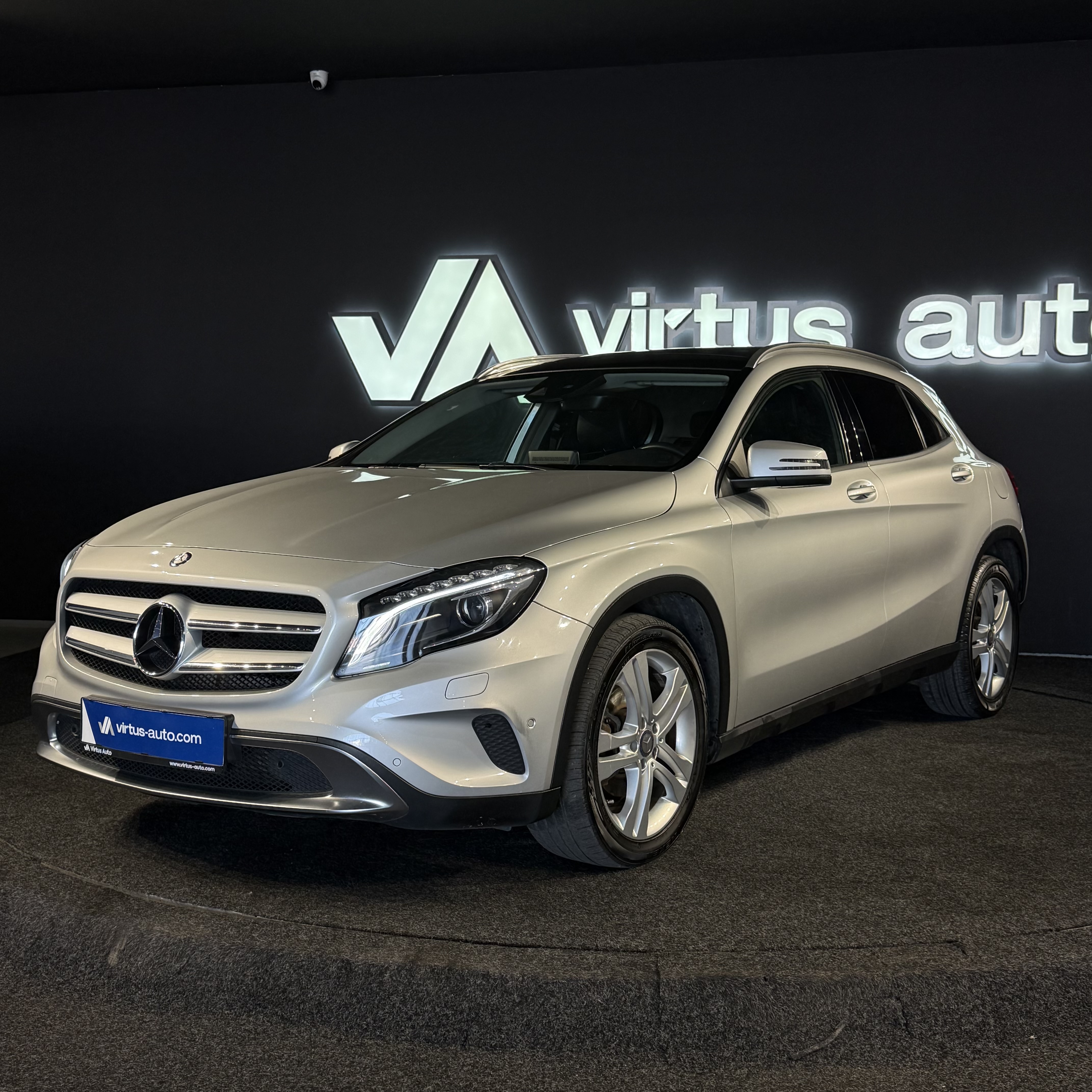 Mercedes-Benz GLA-Class   - 2016
