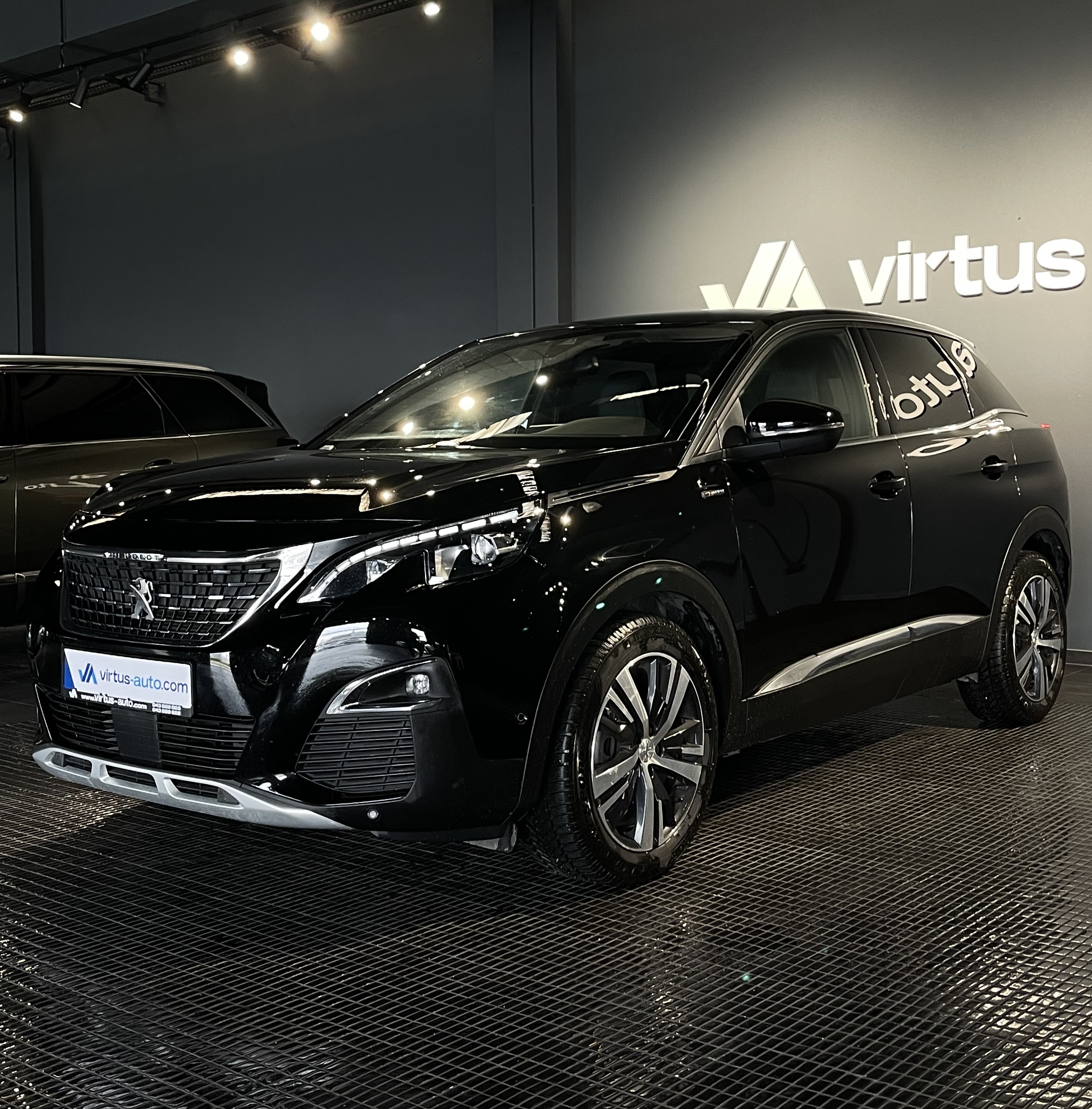 Peugeot 3008   - 2019