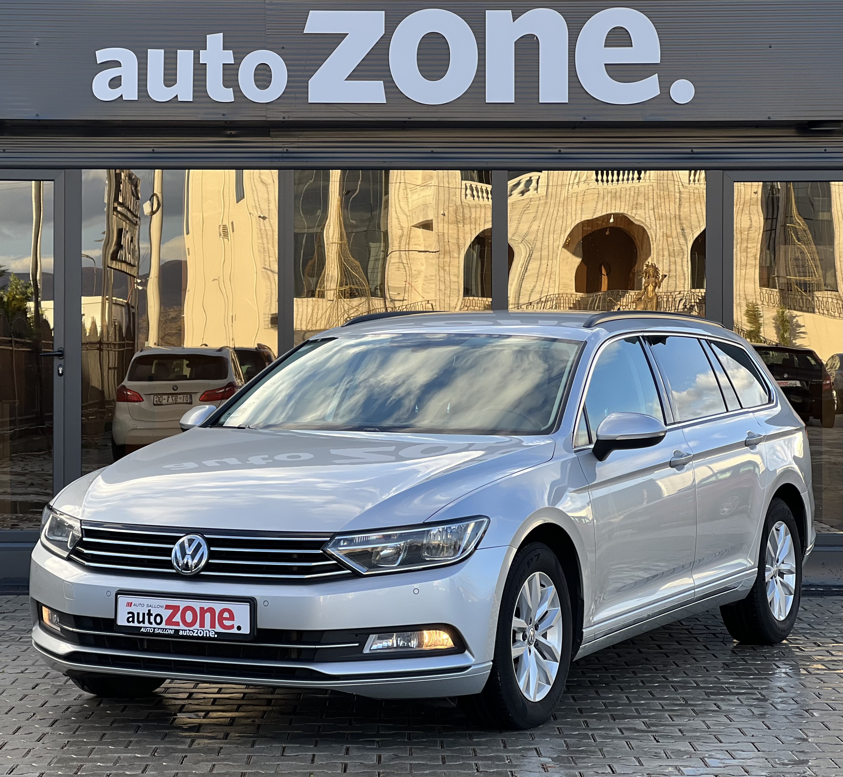 Volkswagen Passat   - 2014