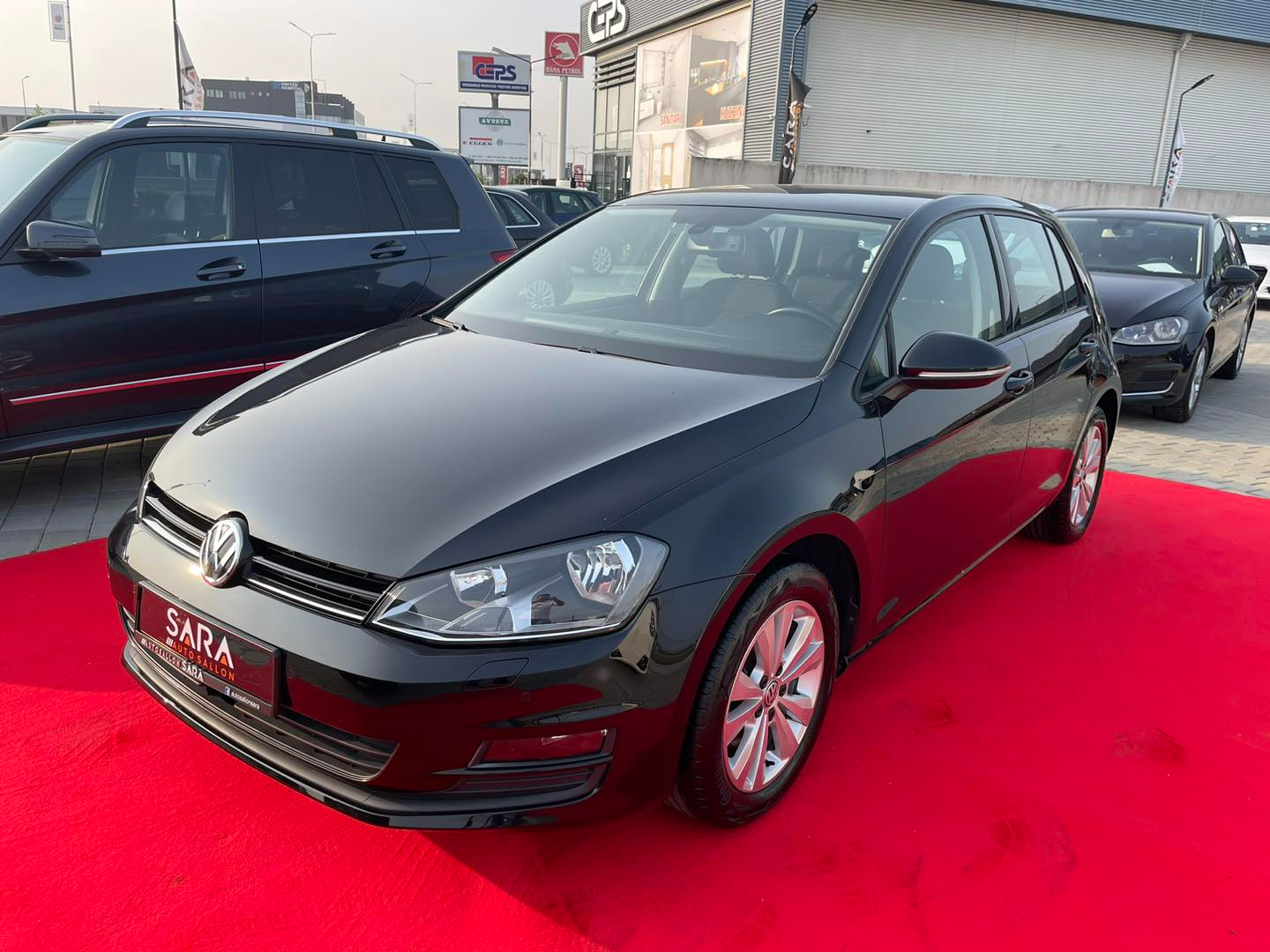 Volkswagen Golf   - 2014