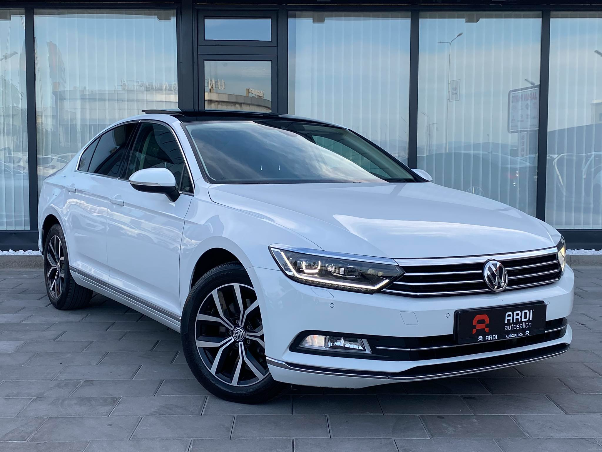 Volkswagen Passat   - 2018