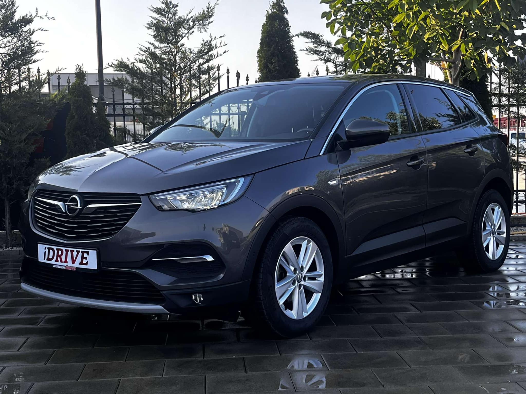 Opel Grandland X   - 2020