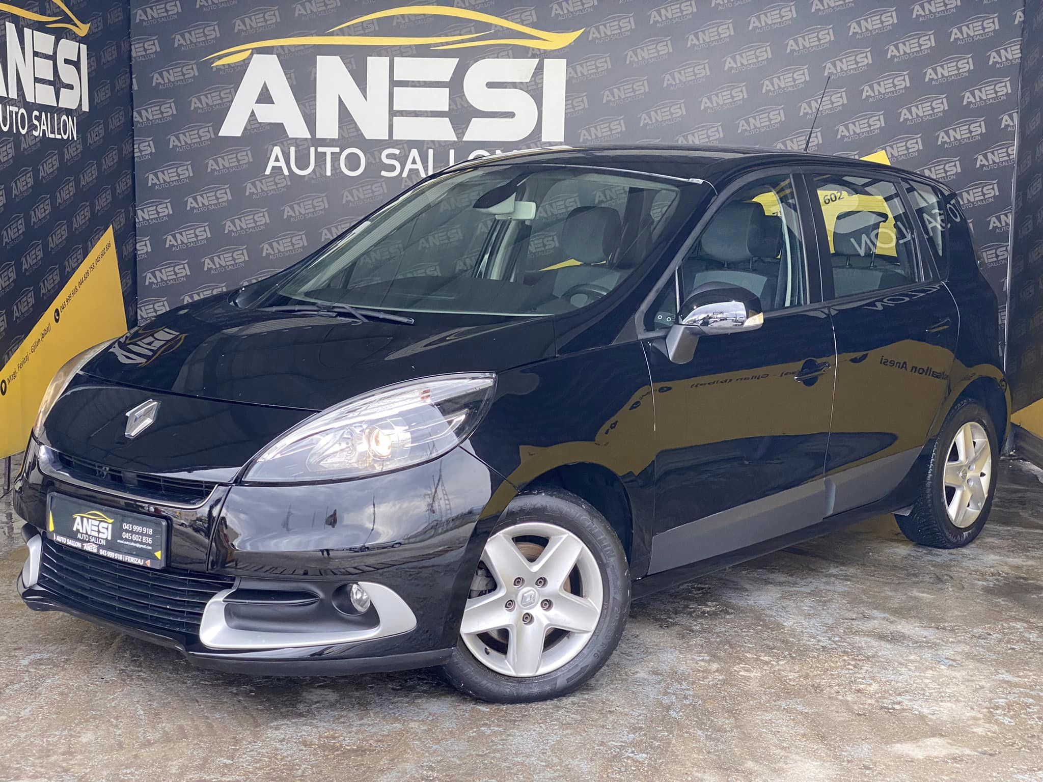 Renault Scenic   - 2012