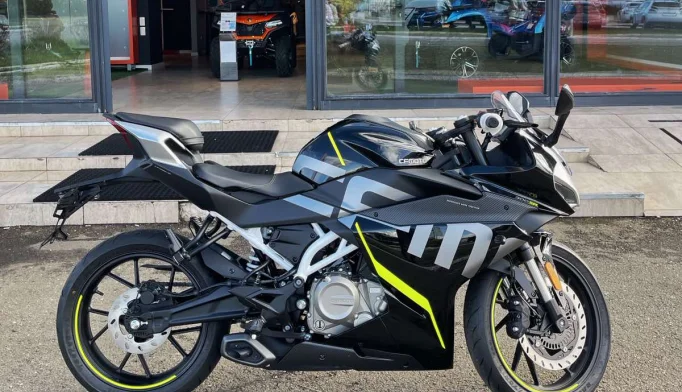 CFMOTO RS 300  - 2021