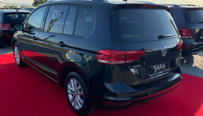 Volkswagen Touran  - 2015