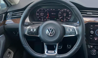 Volkswagen Passat  - 2018