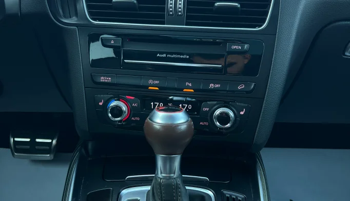 Audi SQ5  - 2015