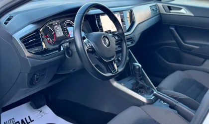 Volkswagen Polo  - 2020