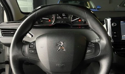 Peugeot 208  - 2018