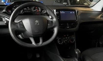 Peugeot 208  - 2018